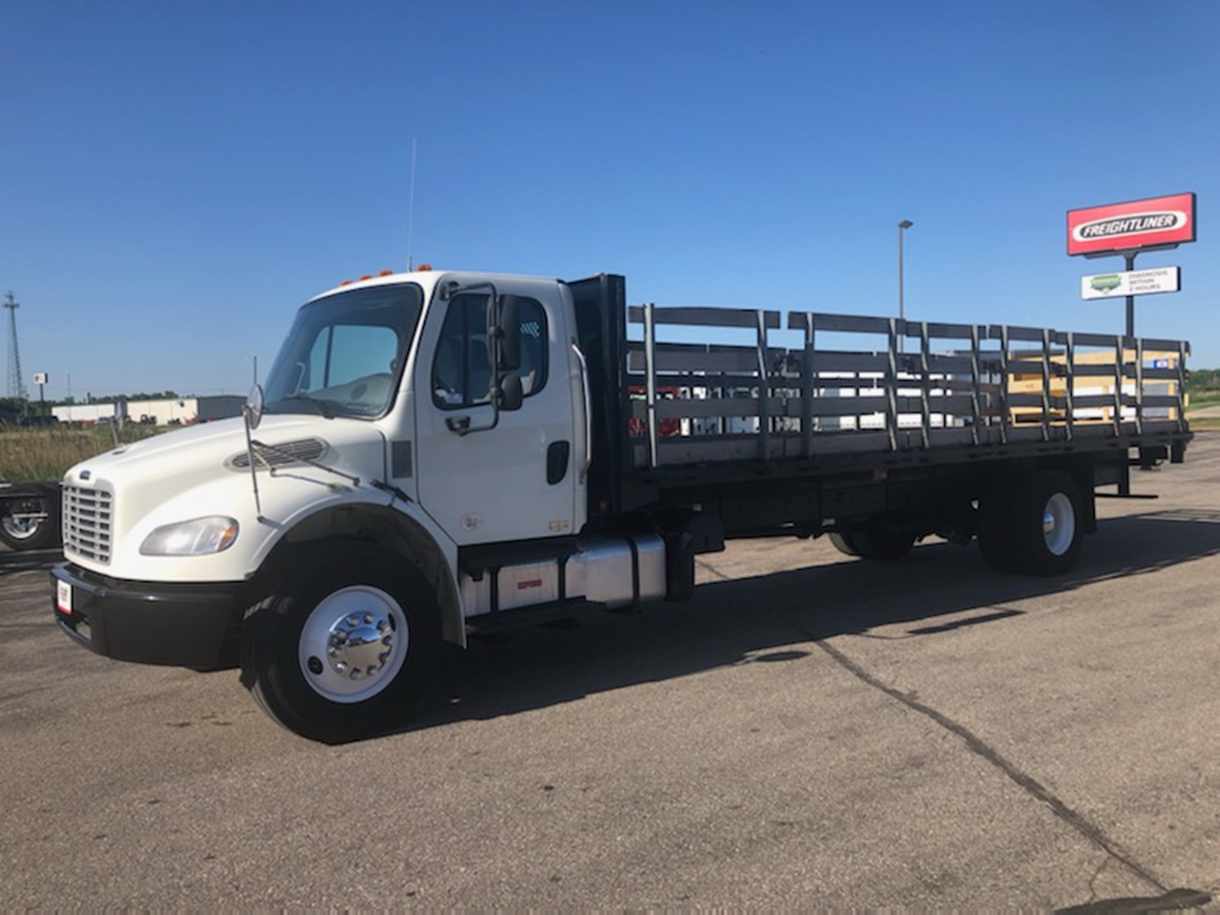 2015 FREIGHTLINER M270 391604-01 2015 FREIGHTLINER M270 391604-01
