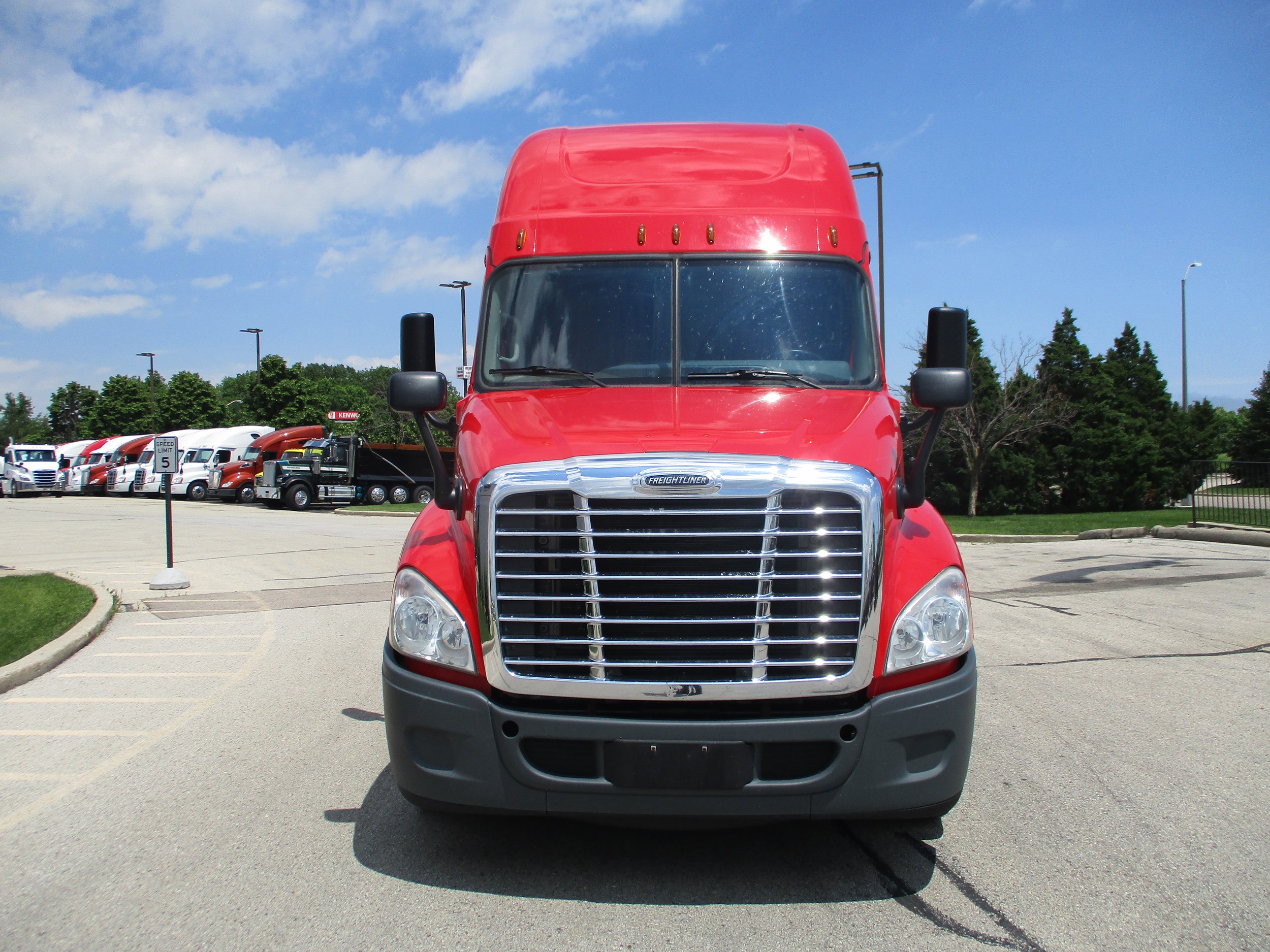 2019 FREIGHTLINER EVO 585133-02 2019 FREIGHTLINER EVO 585133-02