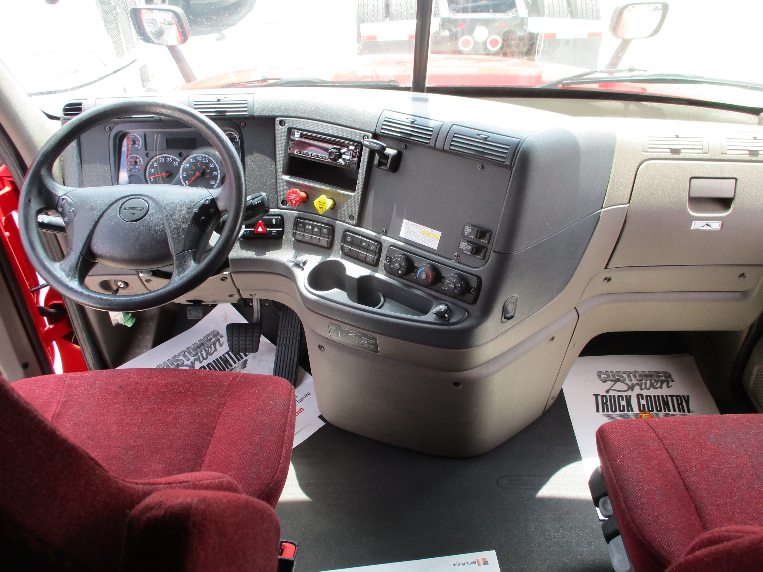 2019 FREIGHTLINER EVO 585133-05 2019 FREIGHTLINER EVO 585133-05