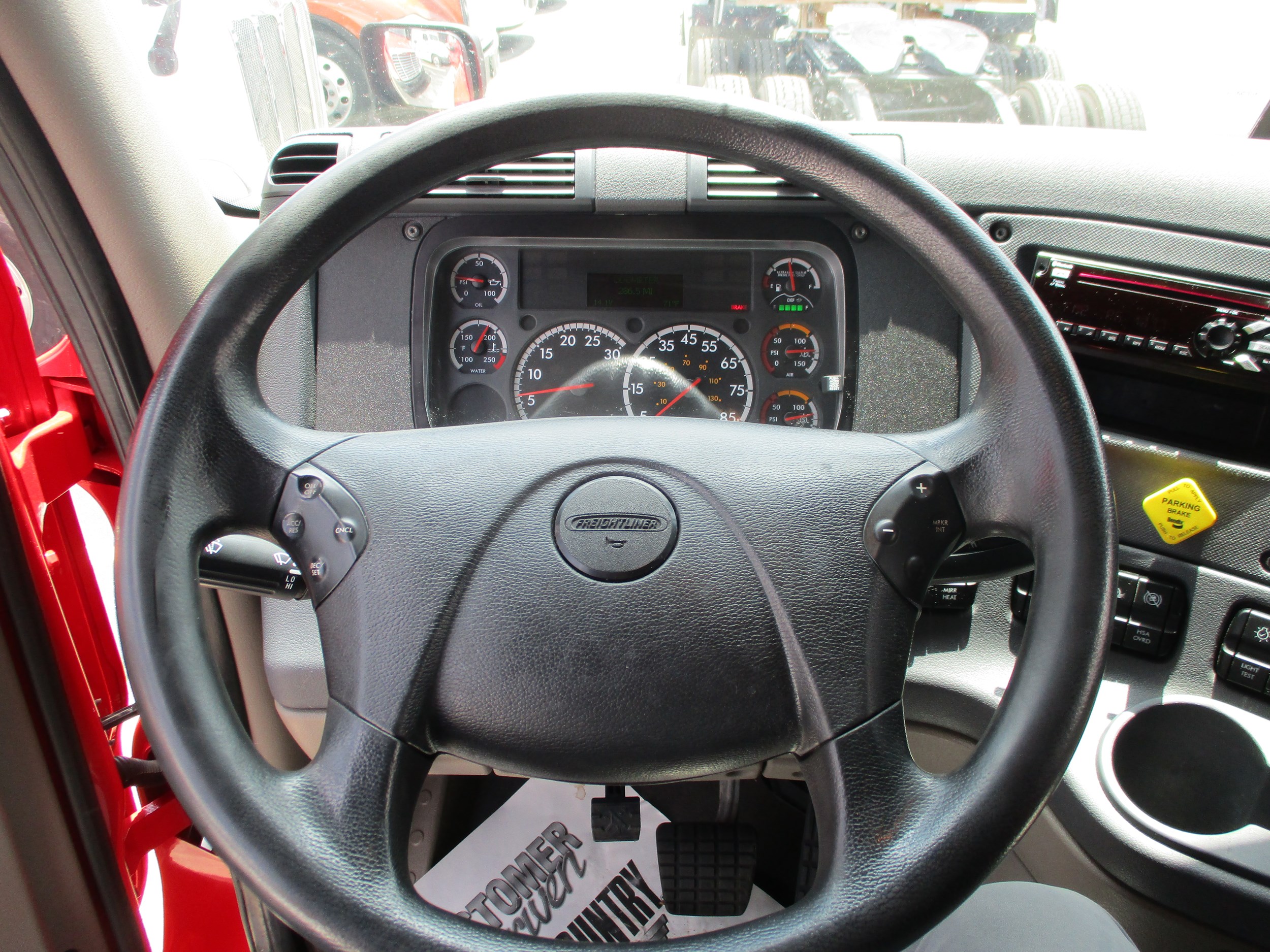 2019 FREIGHTLINER EVO 585133-12 2019 FREIGHTLINER EVO 585133-12