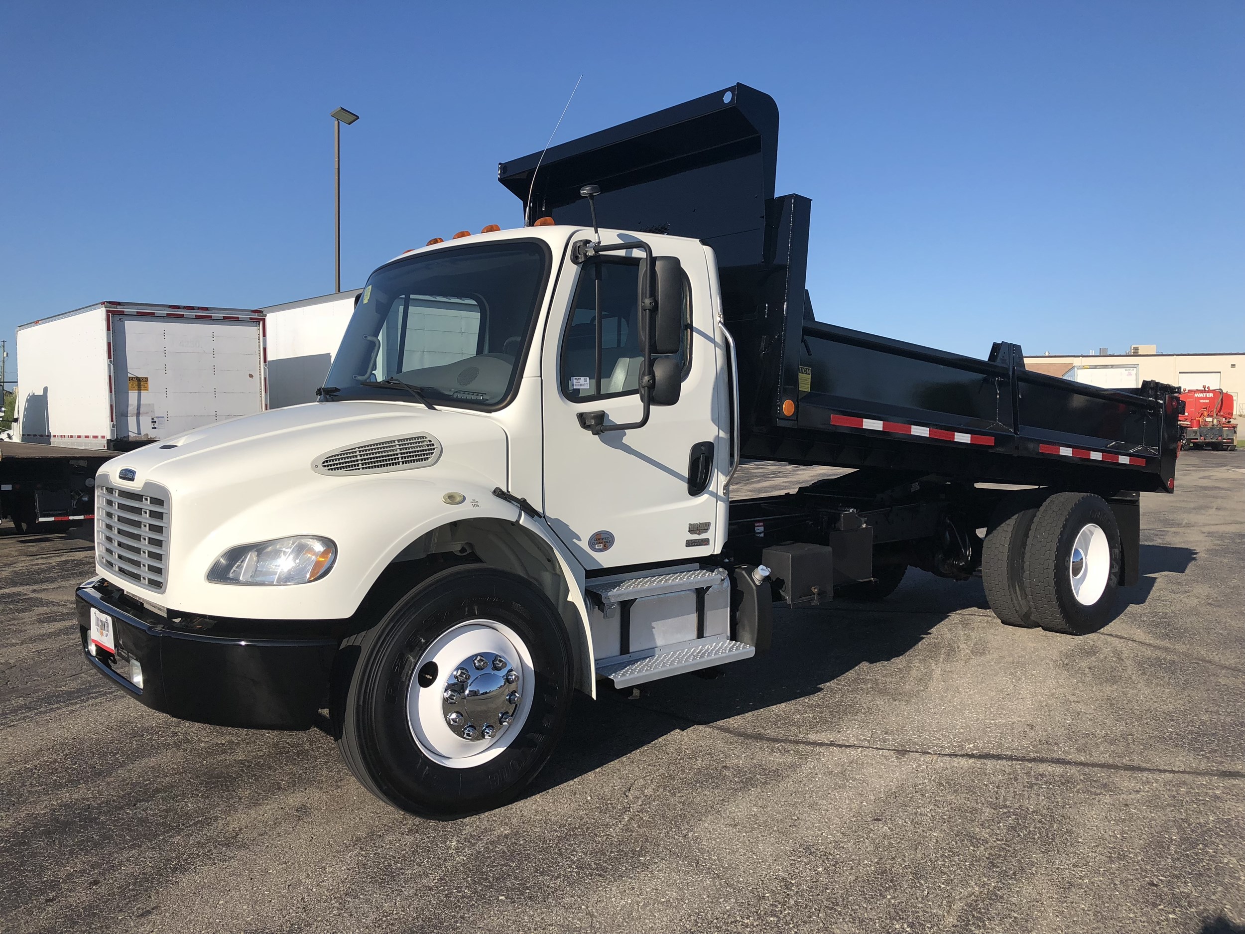 2014 FREIGHTLINER M270 788000-01 2014 FREIGHTLINER M270 788000-01