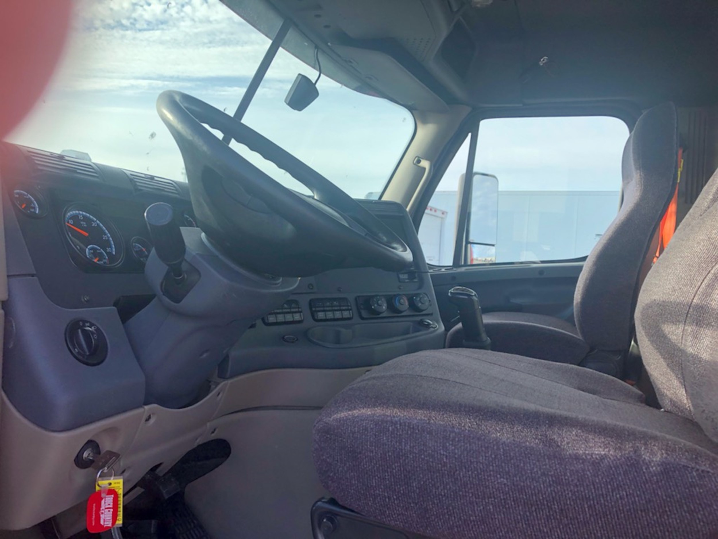 2017 FREIGHTLINER CA113 788062-04 2017 FREIGHTLINER CA113 788062-04