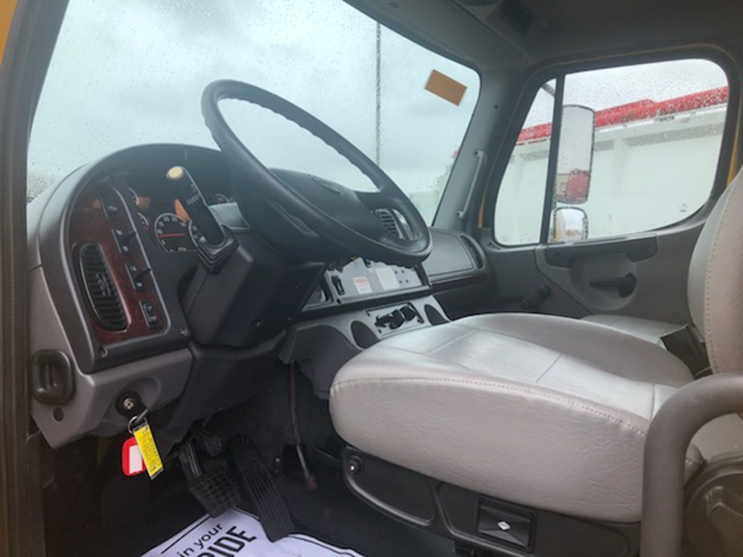 2015 FREIGHTLINER M270 794338-06 2015 FREIGHTLINER M270 794338-06