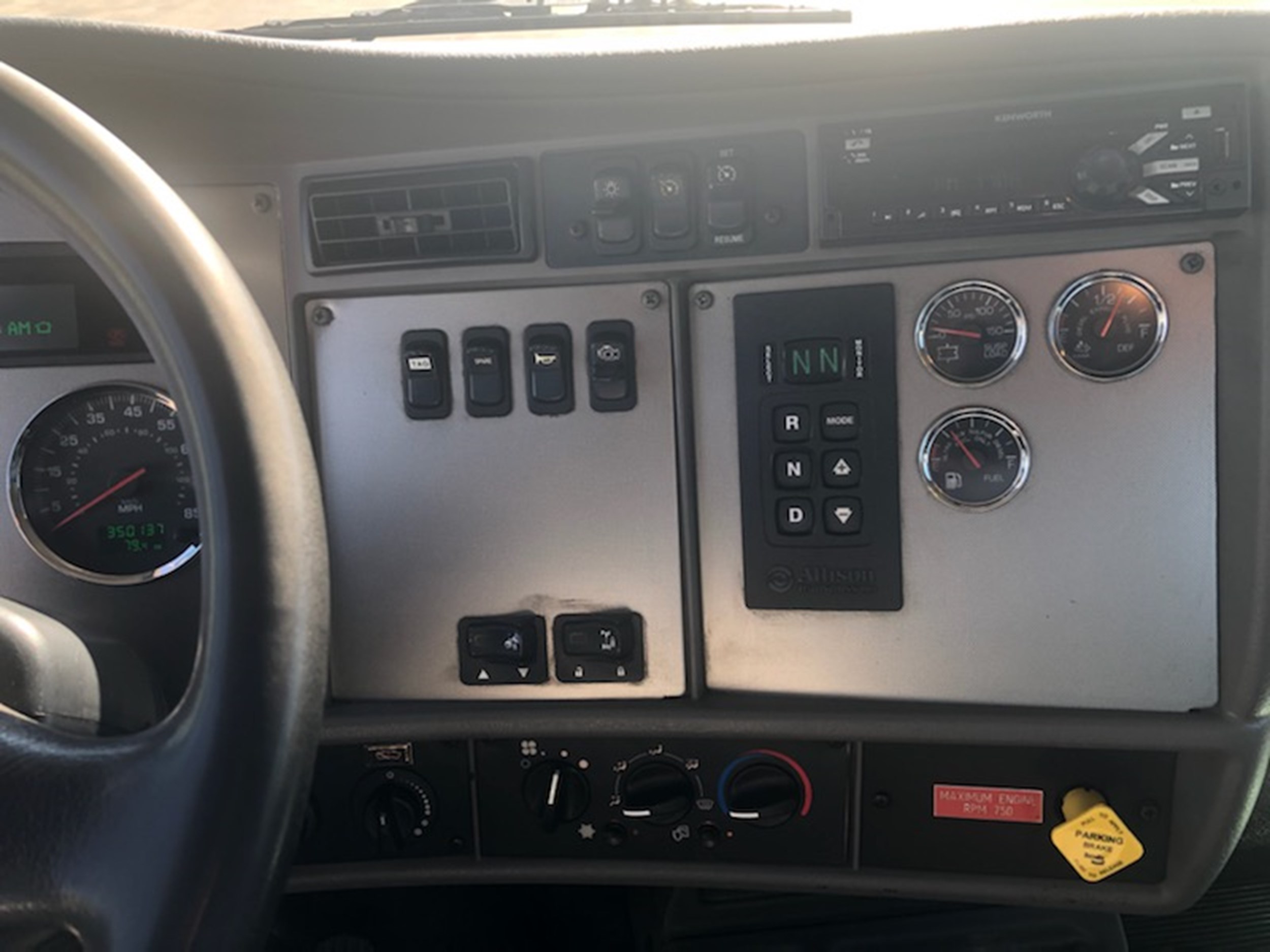 2015 KENWORTH T370 804374-05 2015 KENWORTH T370 804374-05