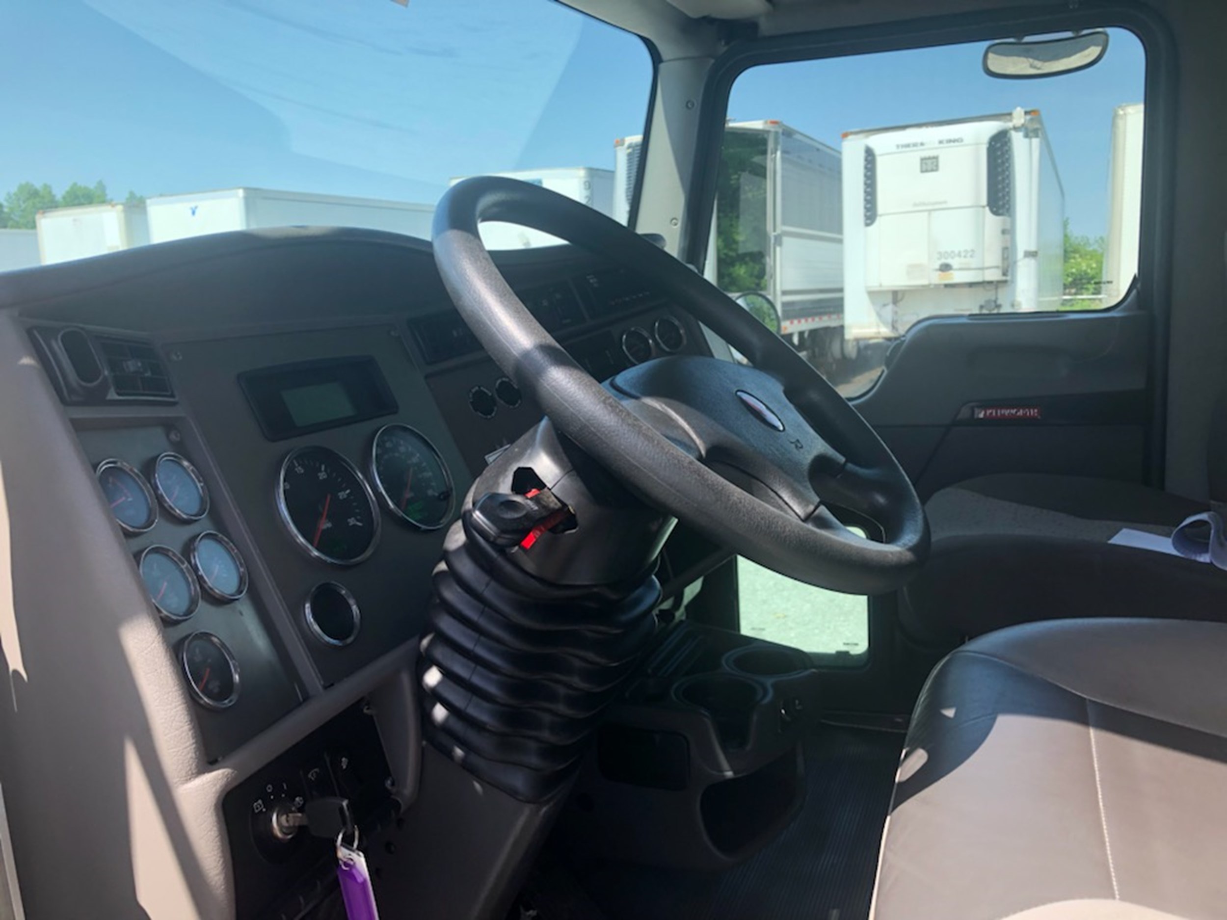 2019 KENWORTH T270 Truck Country