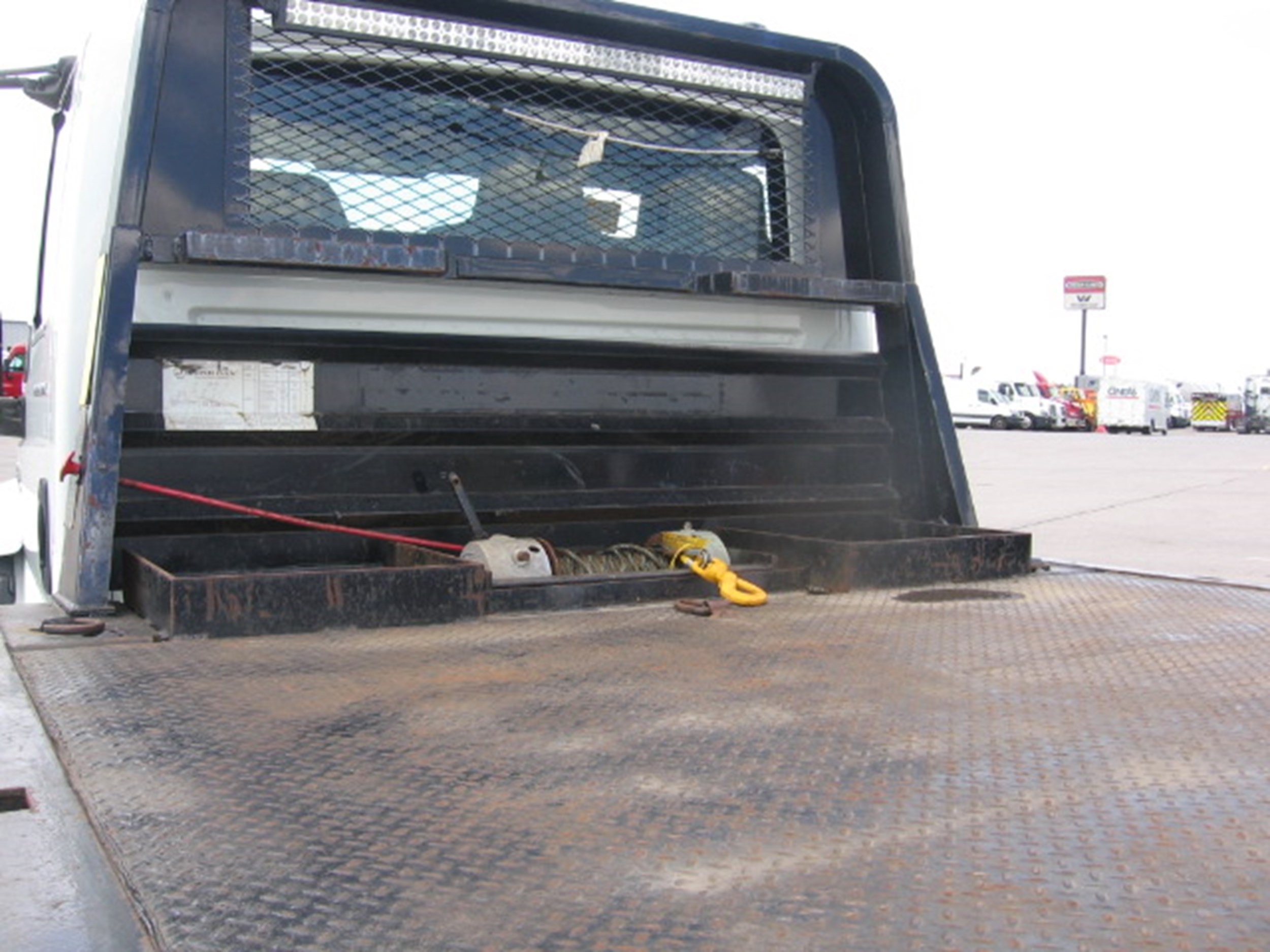 2004 INTERNATIONAL 4300 806265-06 2004 INTERNATIONAL 4300 806265-06
