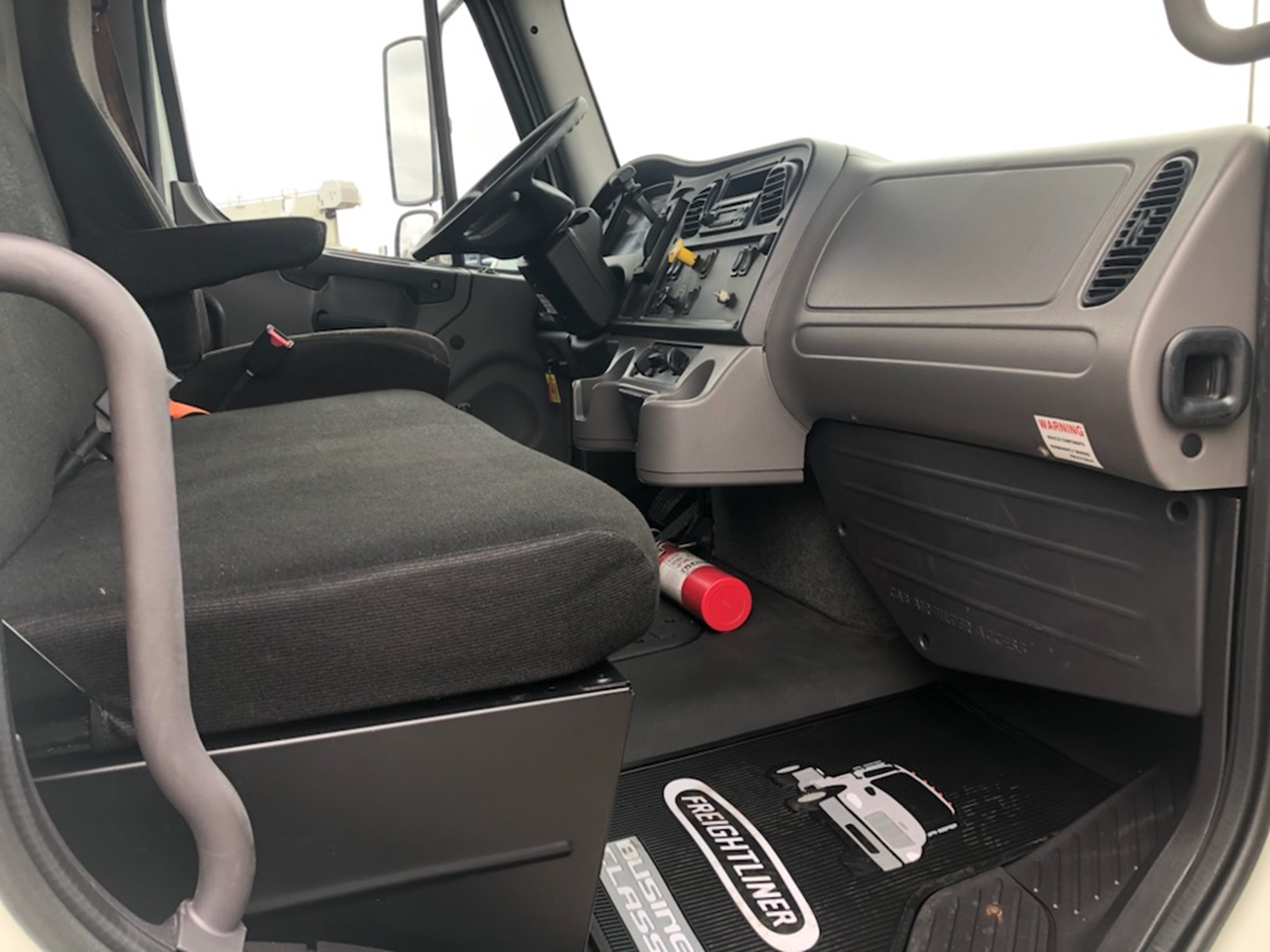 2014 FREIGHTLINER M270 791672-05 2014 FREIGHTLINER M270 791672-05