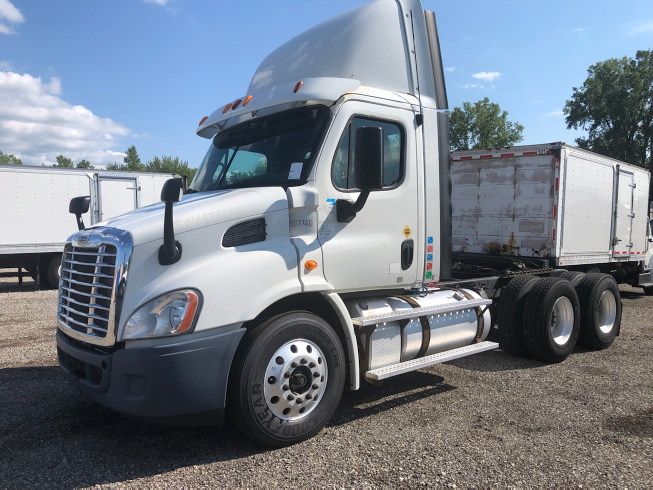 2014 FREIGHTLINER CA113 569524-01 2014 FREIGHTLINER CA113 569524-01