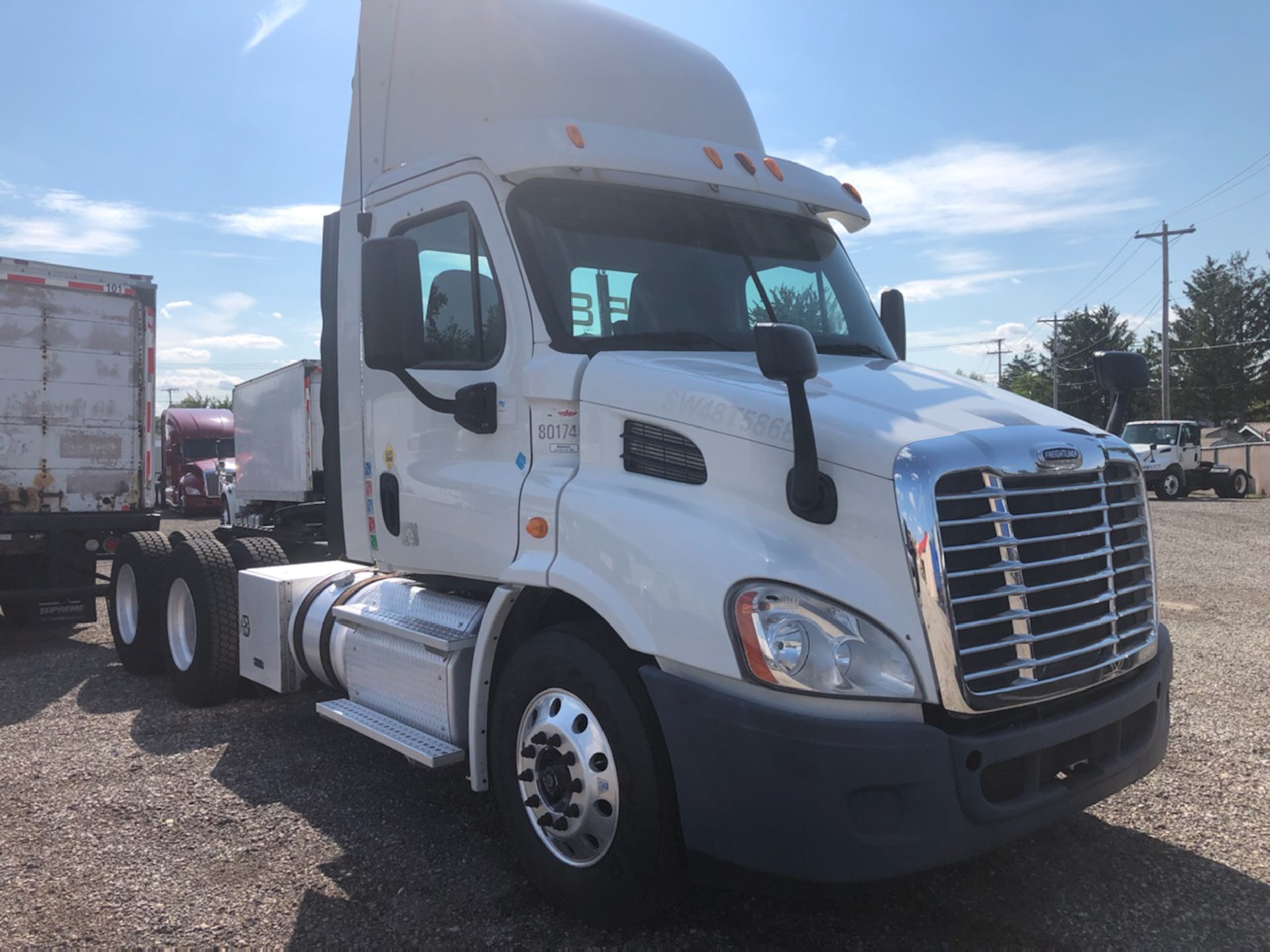 2014 FREIGHTLINER CA113 569524-02 2014 FREIGHTLINER CA113 569524-02