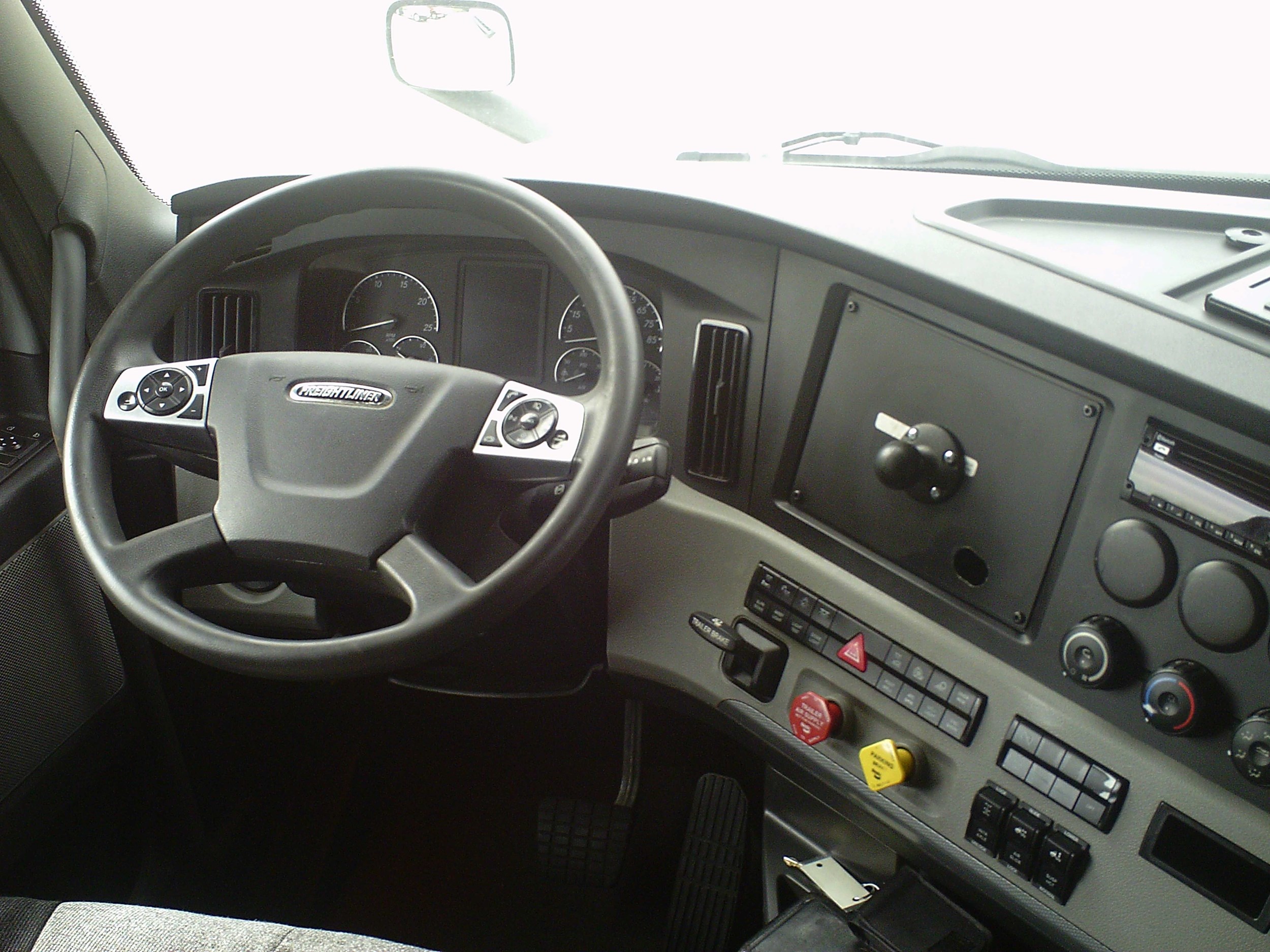 2019 FREIGHTLINER PT126 586372-06 2019 FREIGHTLINER PT126 586372-06
