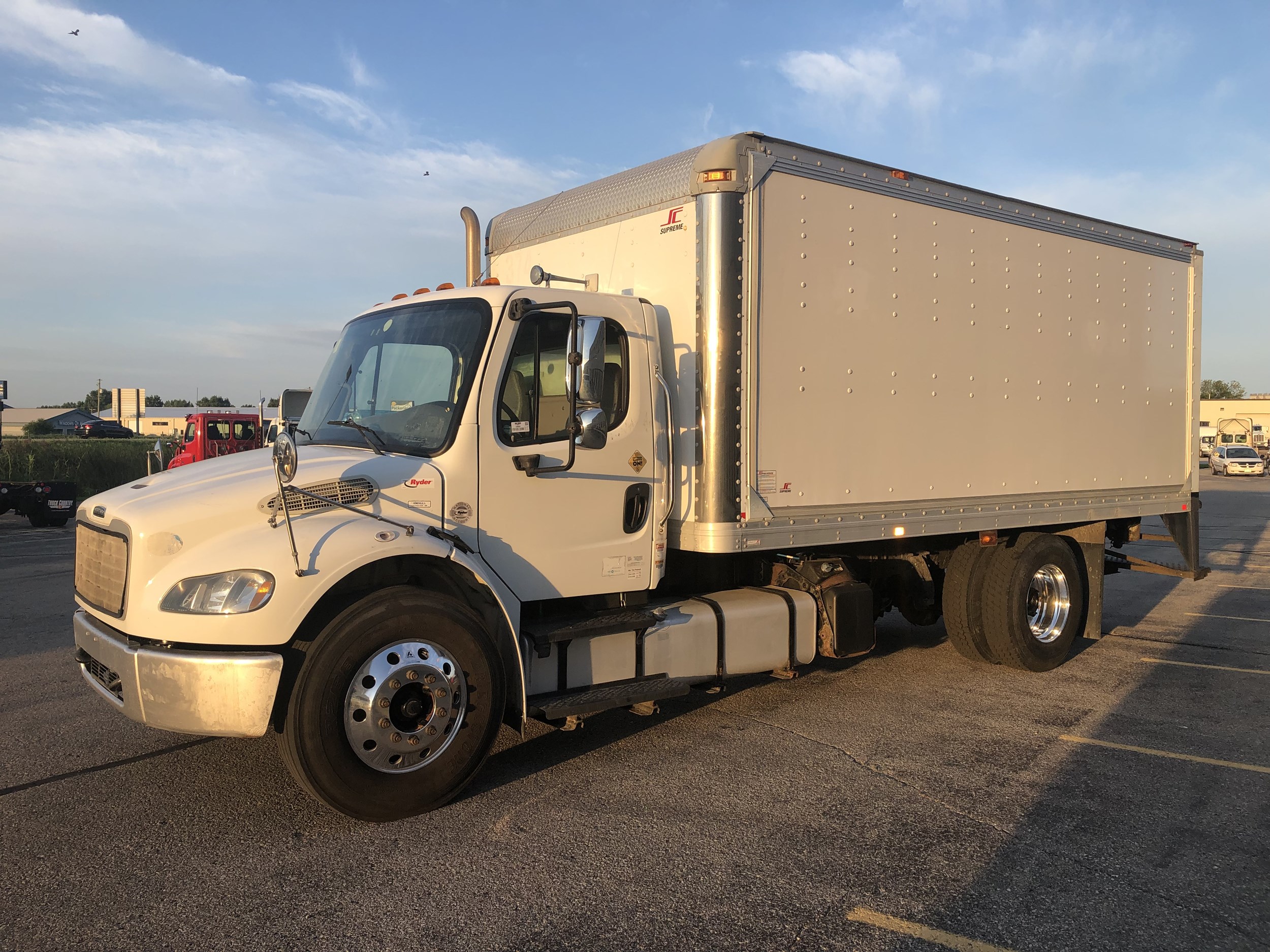 2013 FREIGHTLINER M270 817956-01 2013 FREIGHTLINER M270 817956-01