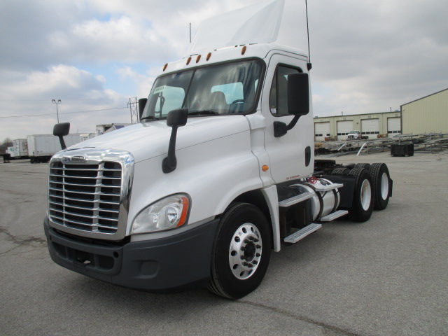 2017 Freightliner CA125 068EX000000Zu0L 2017 Freightliner CA125 068EX000000Zu0L