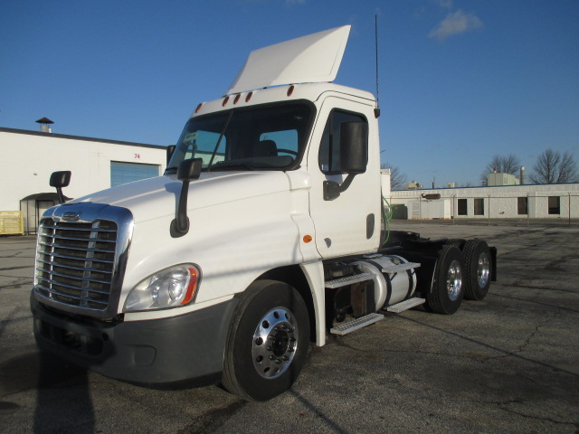2017 Freightliner CA125 068EX000000aJWu 2017 Freightliner CA125 068EX000000aJWu