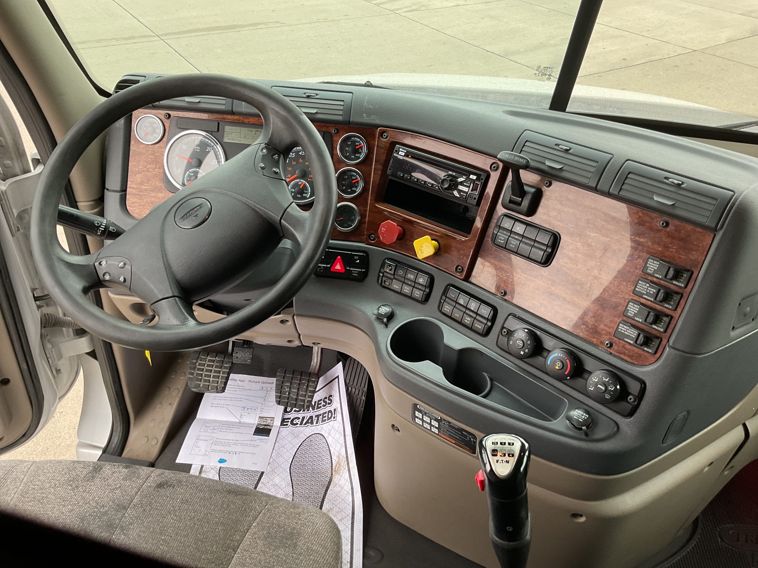 2018 Freightliner CA125 068EX000000fKVc 2018 Freightliner CA125 068EX000000fKVc