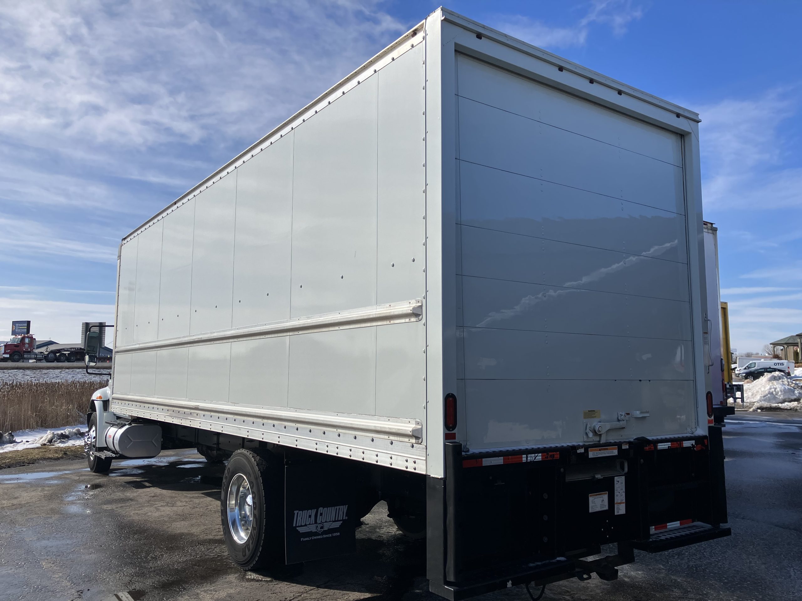 2018 International 4300 068EX000000hXDl 2018 International 4300 068EX000000hXDl