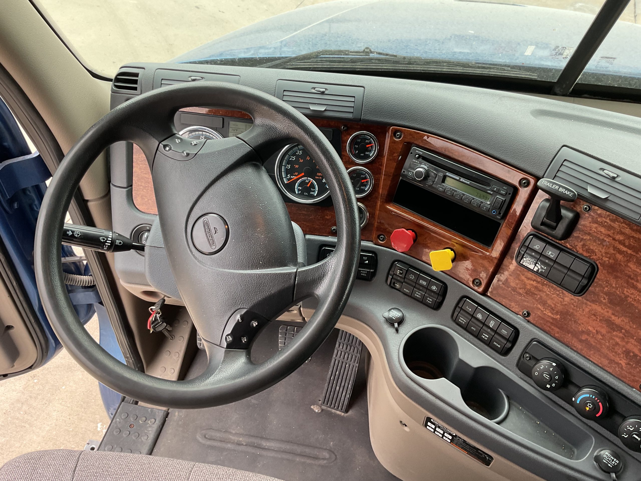 2017 Freightliner CA125 068EX000000sFGf 2017 Freightliner CA125 068EX000000sFGf