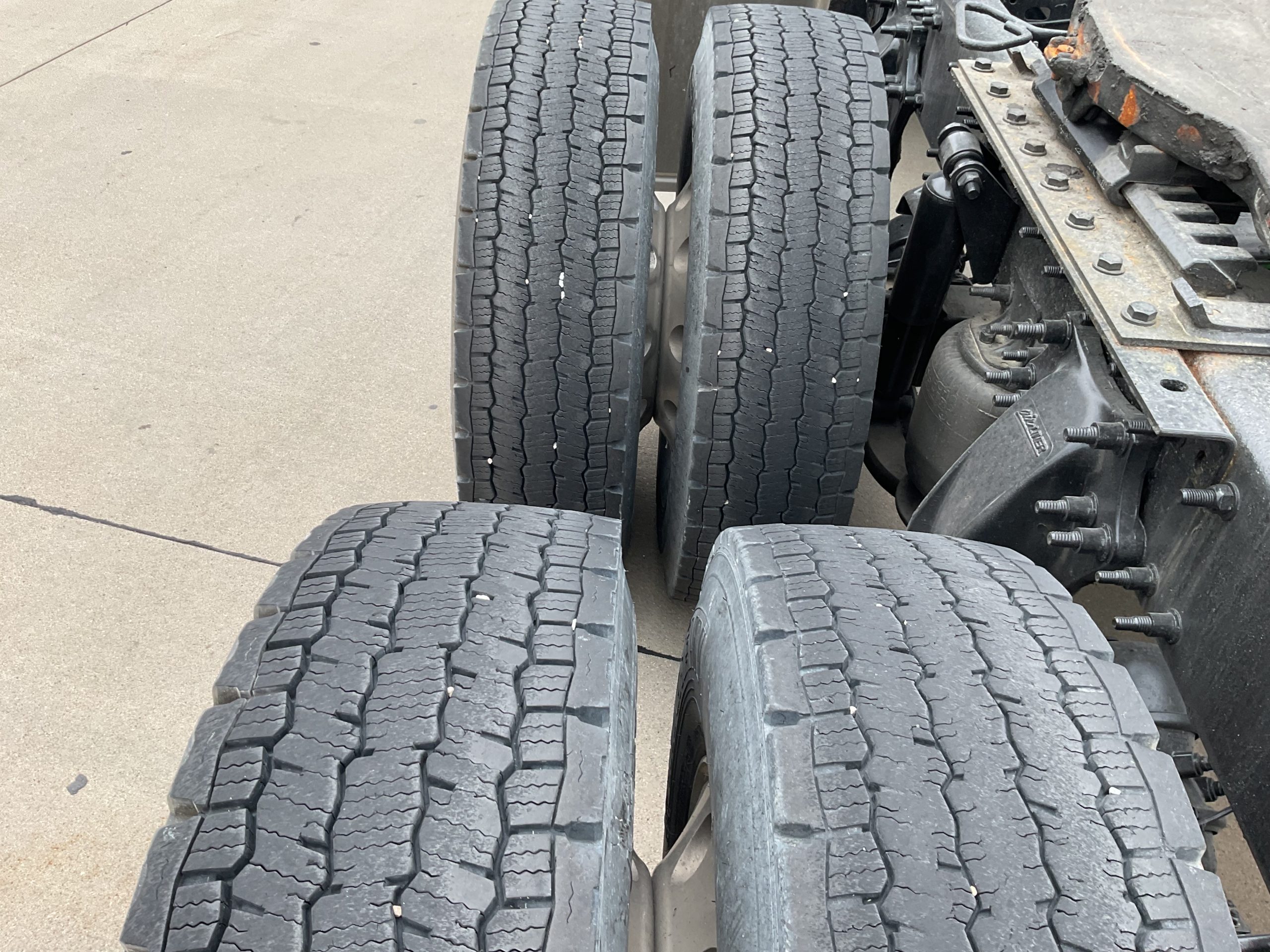 2017 Freightliner CA125 068EX000000sFUR 2017 Freightliner CA125 068EX000000sFUR
