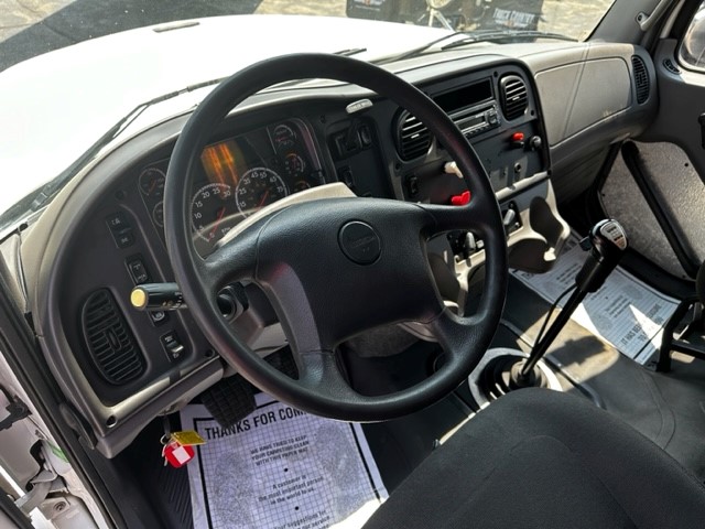 2013 Freightliner M2112 068EX000000wJNx 2013 Freightliner M2112 068EX000000wJNx