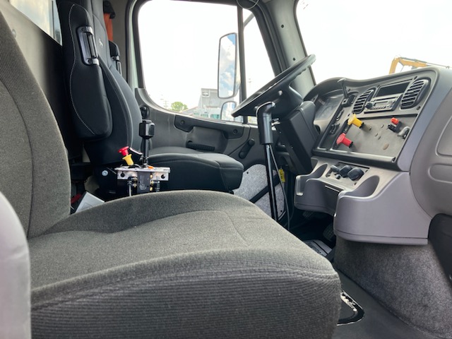 2013 Freightliner M2112 068EX0000019qj6 2013 Freightliner M2112 068EX0000019qj6