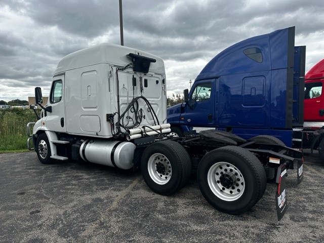 2017 Freightliner CA113 068EX000001L60s 2017 Freightliner CA113 068EX000001L60s