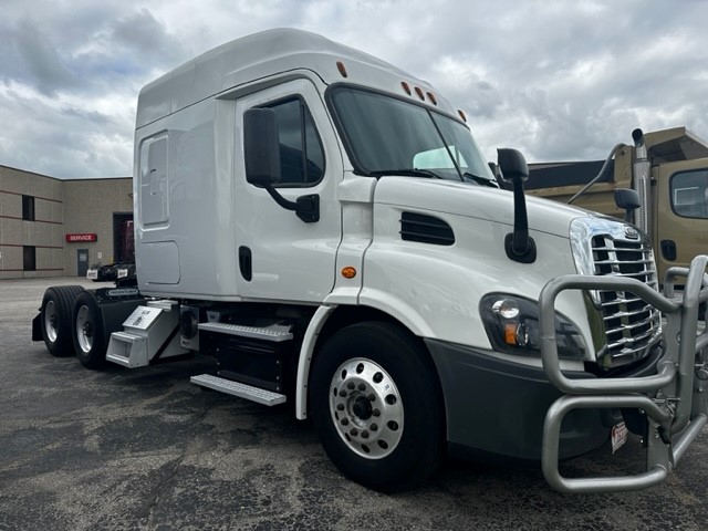 2017 Freightliner CA113 068EX000001L6ds 2017 Freightliner CA113 068EX000001L6ds