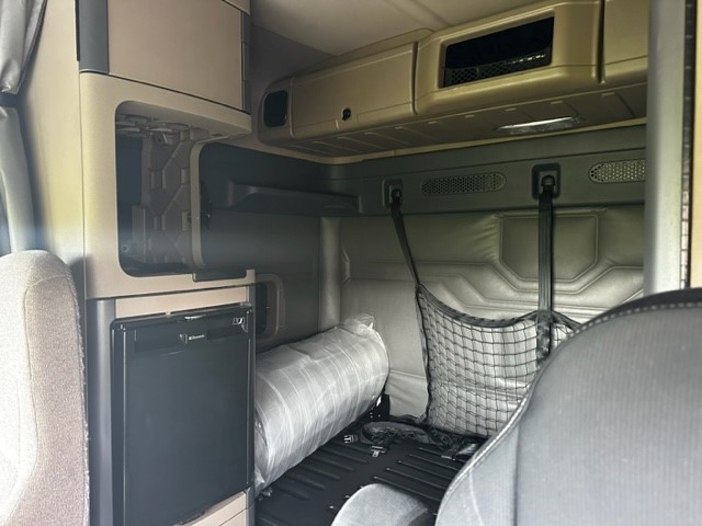 2017 Freightliner CA113 068EX000001L7Oz 2017 Freightliner CA113 068EX000001L7Oz