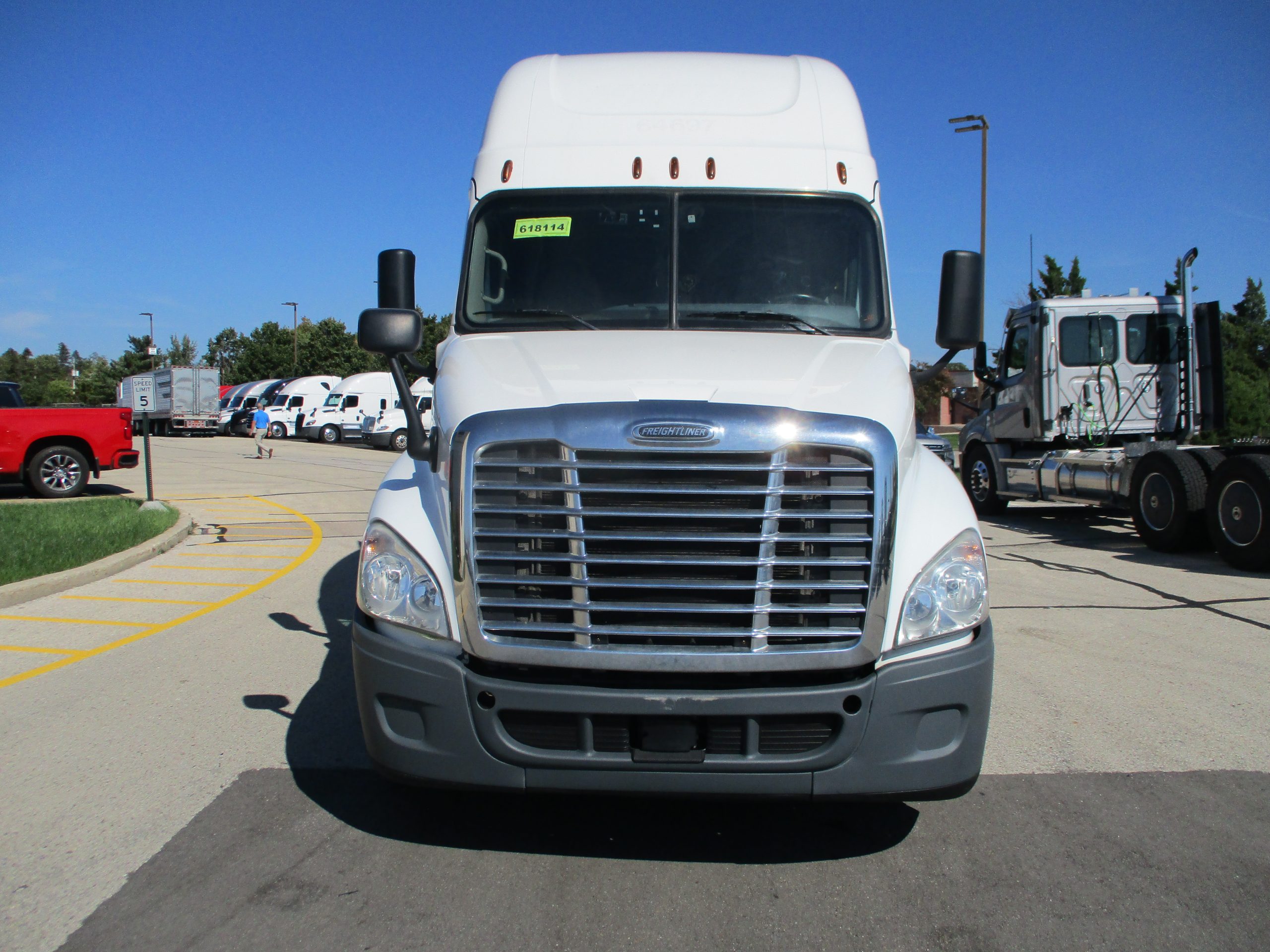 2020 Freightliner CA125 068EX000001OOYz 2020 Freightliner CA125 068EX000001OOYz