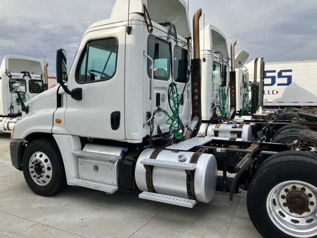 2013 Freightliner CA113 068EX000001RBT8 2013 Freightliner CA113 068EX000001RBT8