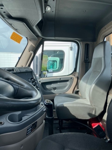 2013 Freightliner CA113 068EX000001RC5C 2013 Freightliner CA113 068EX000001RC5C