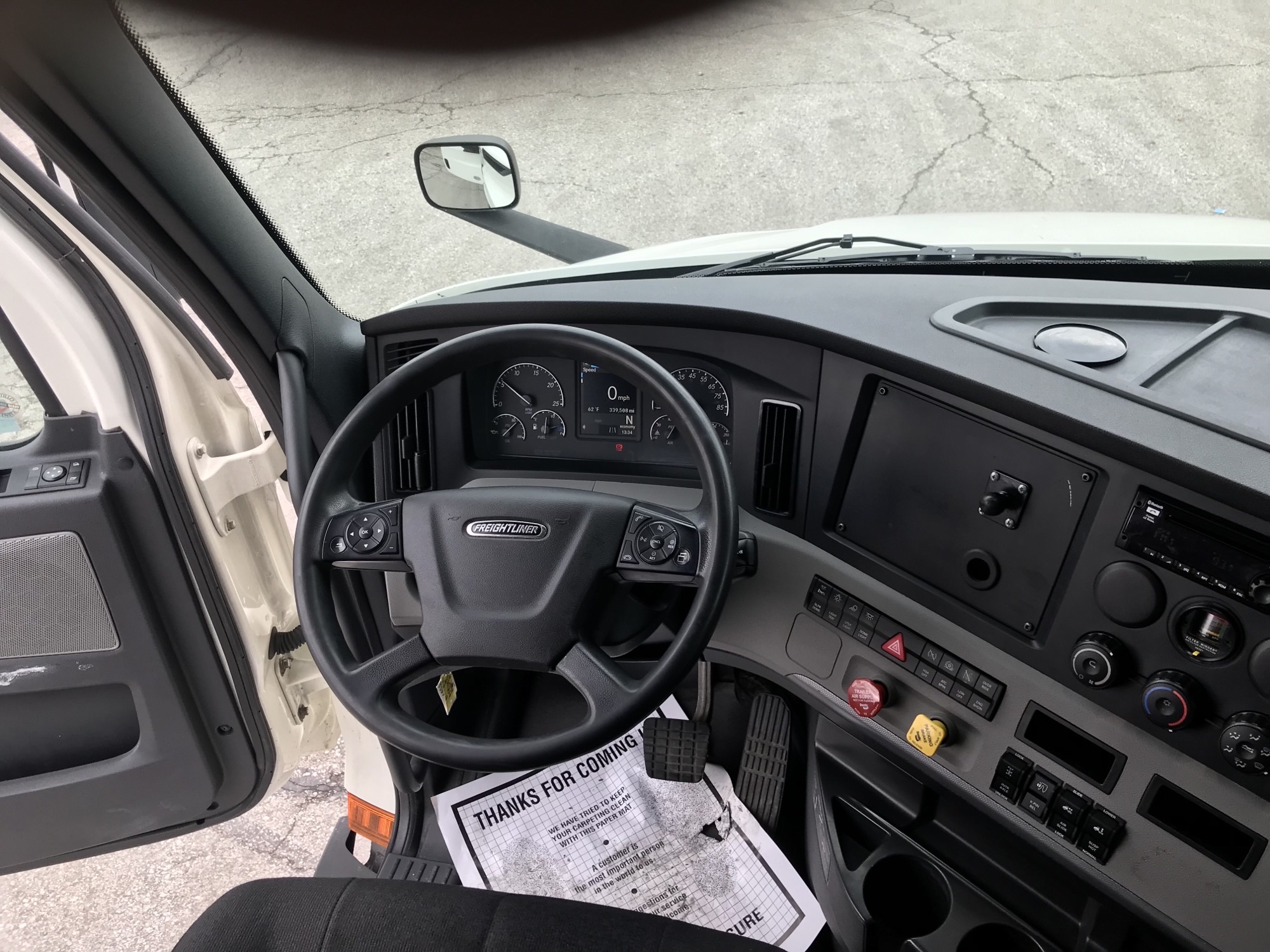 2019 Freightliner PE116 068EX000001ReCE 2019 Freightliner PE116 068EX000001ReCE