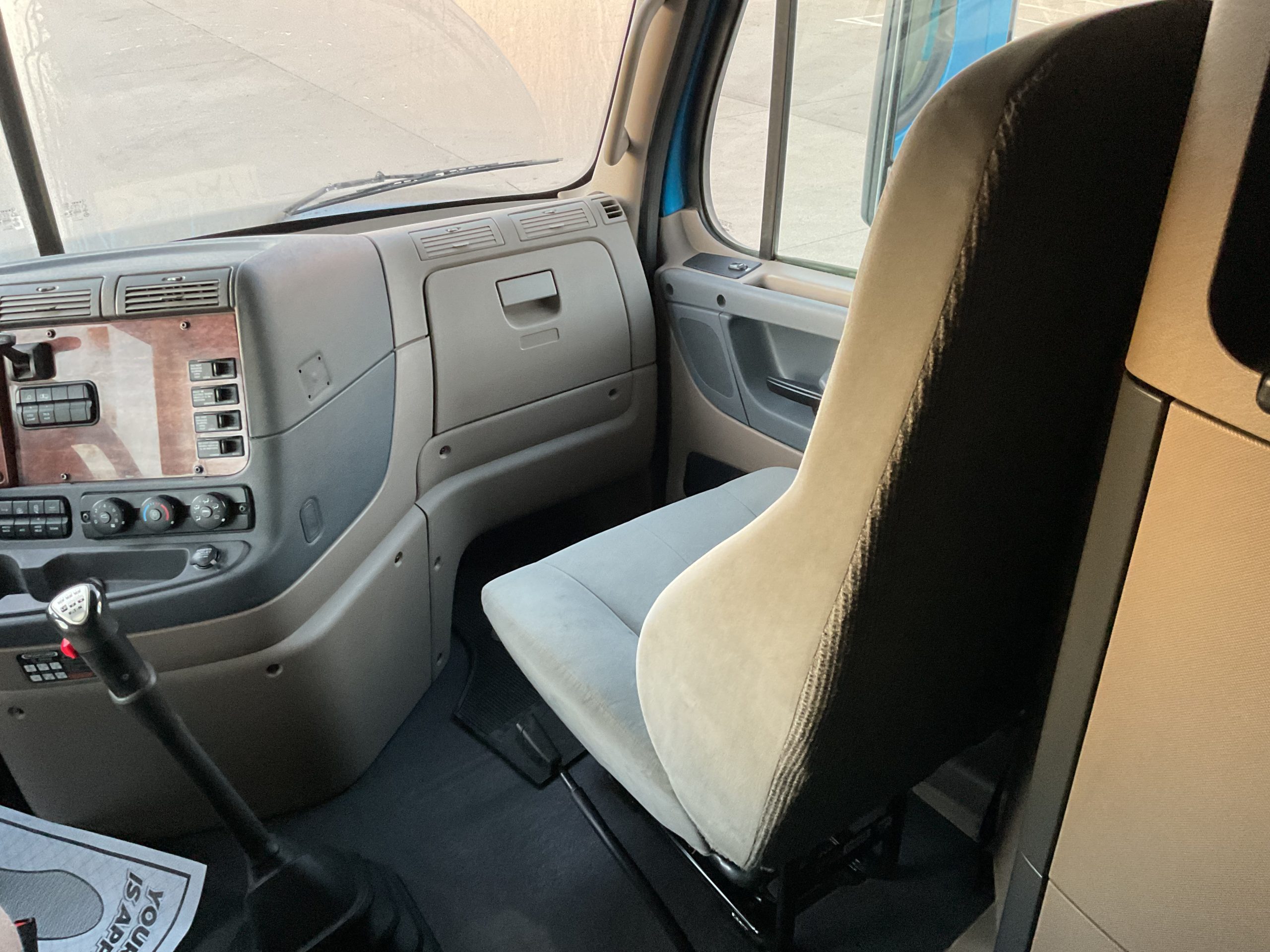 2018 Freightliner CA125 068EX000001VtgI 2018 Freightliner CA125 068EX000001VtgI