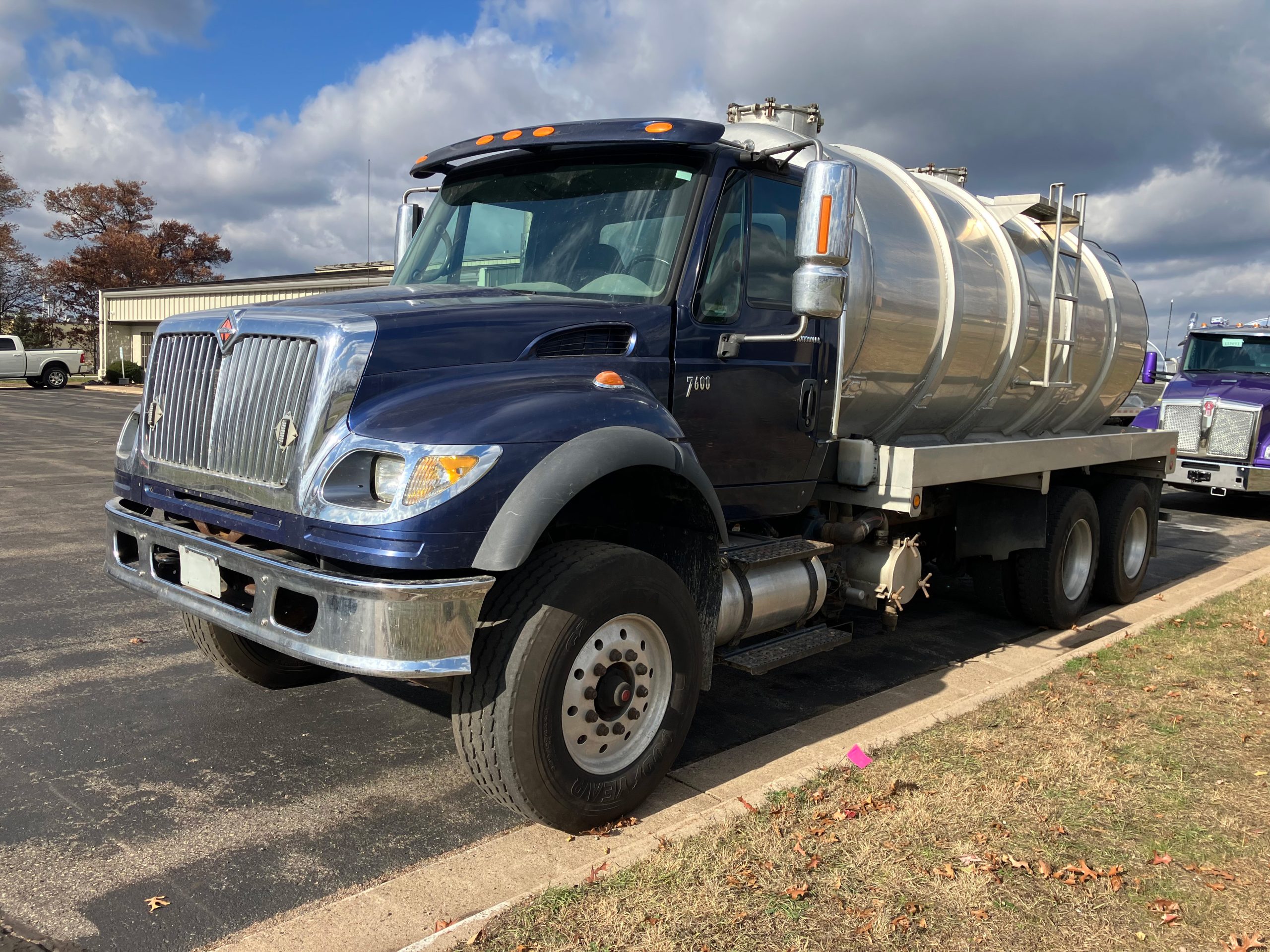 2003 International 7600 068EX000001d7Nz 2003 International 7600 068EX000001d7Nz