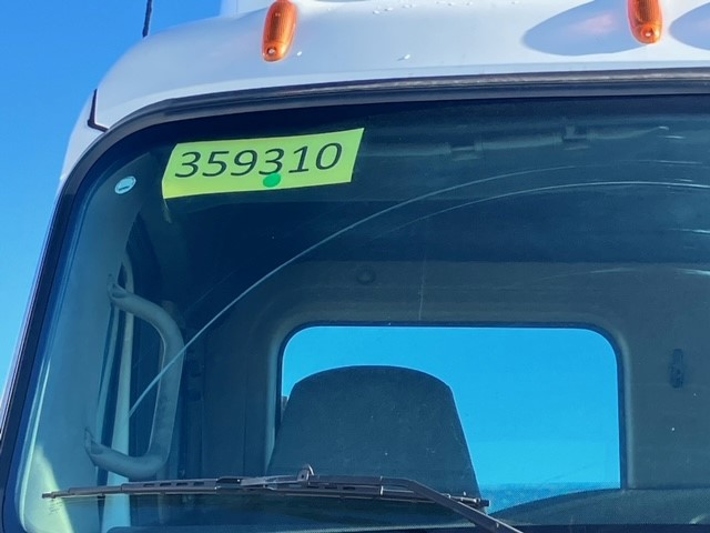 2013 Freightliner CA113 068EX000001fDAO 2013 Freightliner CA113 068EX000001fDAO