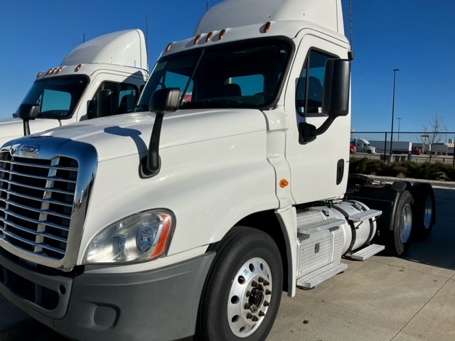 2013 Freightliner CA113 068EX000001fDyP 2013 Freightliner CA113 068EX000001fDyP