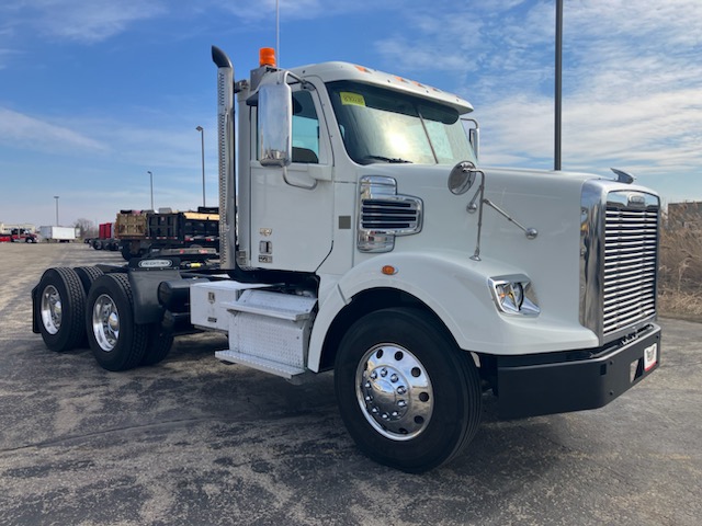 2015 Freightliner 122SD 068PM000005DD7q 2015 Freightliner 122SD 068PM000005DD7q