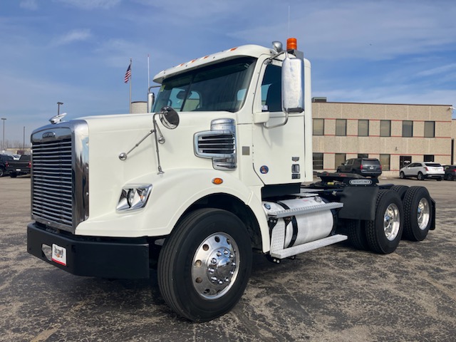 2015 Freightliner 122SD 068PM000005DDKj 2015 Freightliner 122SD 068PM000005DDKj