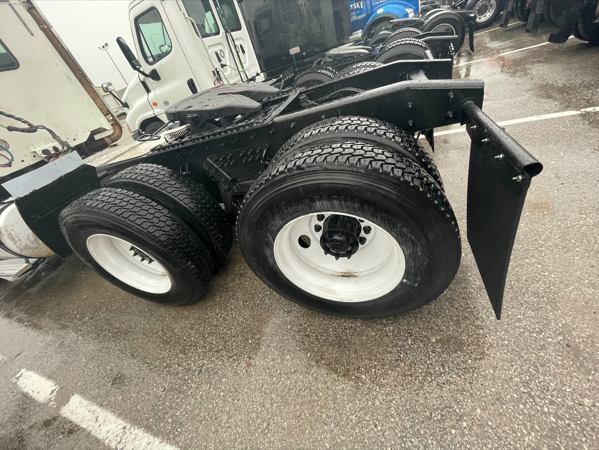 2016 Freightliner 122SD 068PM00000693mQ 2016 Freightliner 122SD 068PM00000693mQ