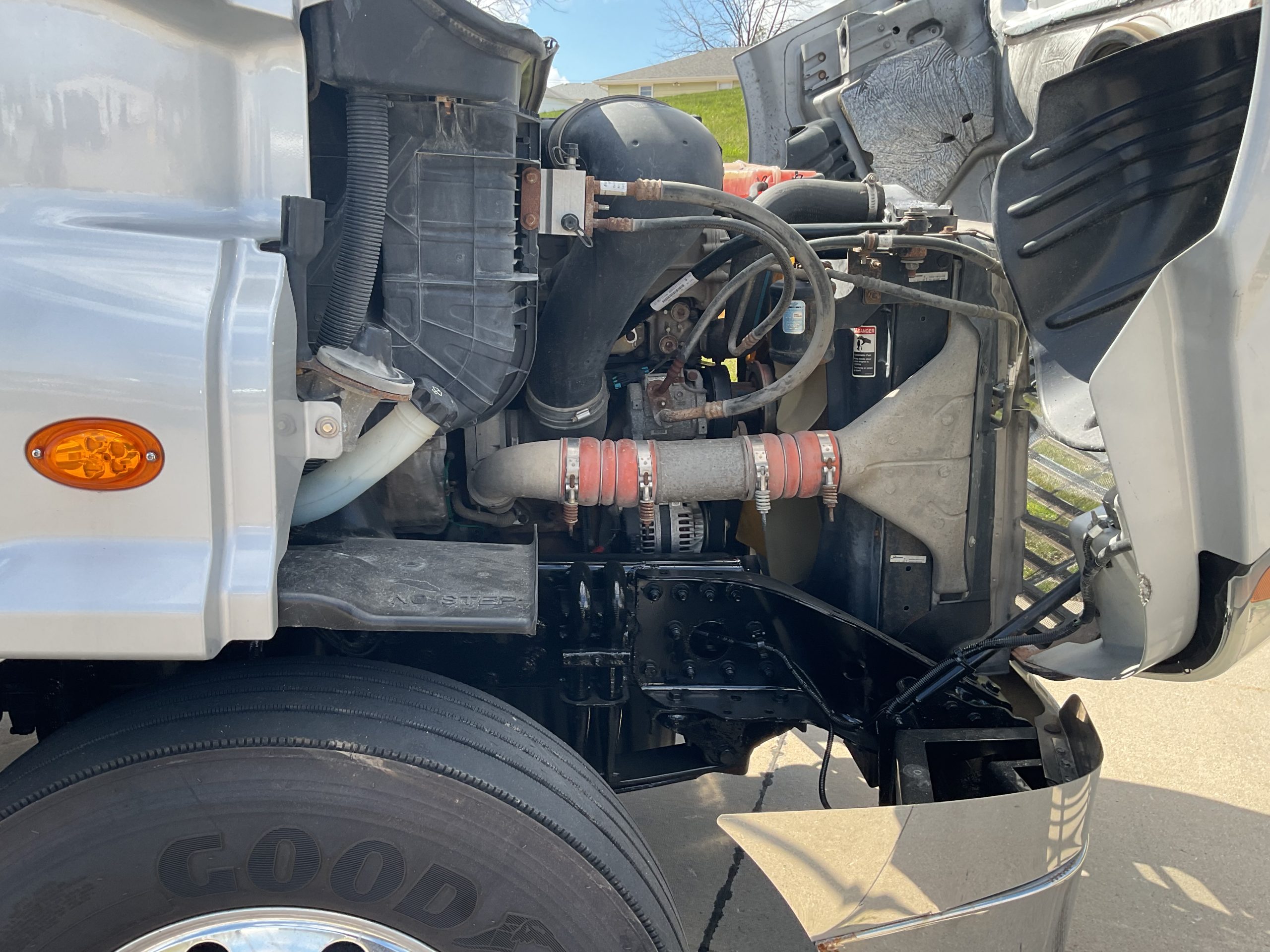 2017 Freightliner CA113 068PM0000092BDV 2017 Freightliner CA113 068PM0000092BDV