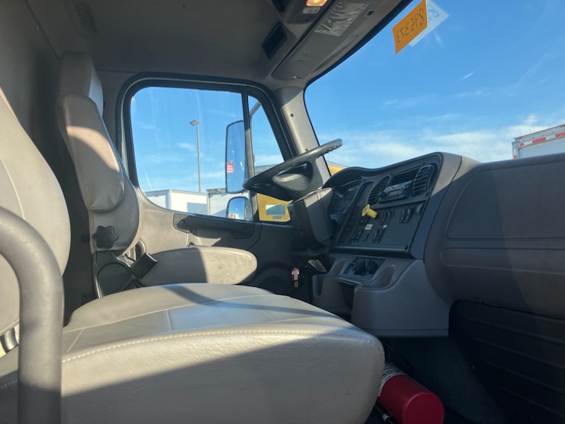 2015 Freightliner M280 068PM000009Fqac 2015 Freightliner M280 068PM000009Fqac