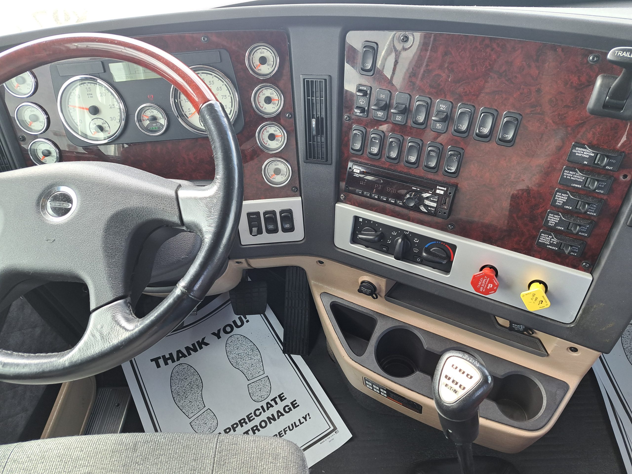 2018 Freightliner 122SD 068PM000009Z7JD 2018 Freightliner 122SD 068PM000009Z7JD