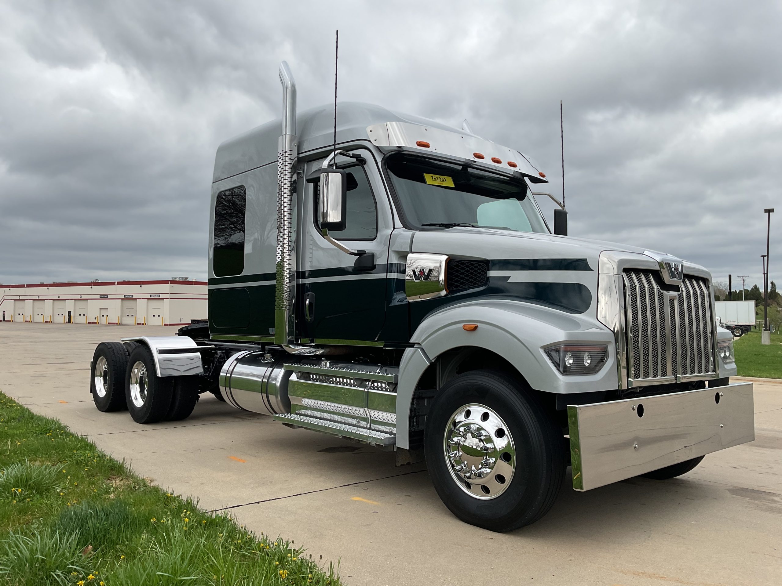 2022 Western Star 49X 068PM000009v1qF 2022 Western Star 49X 068PM000009v1qF