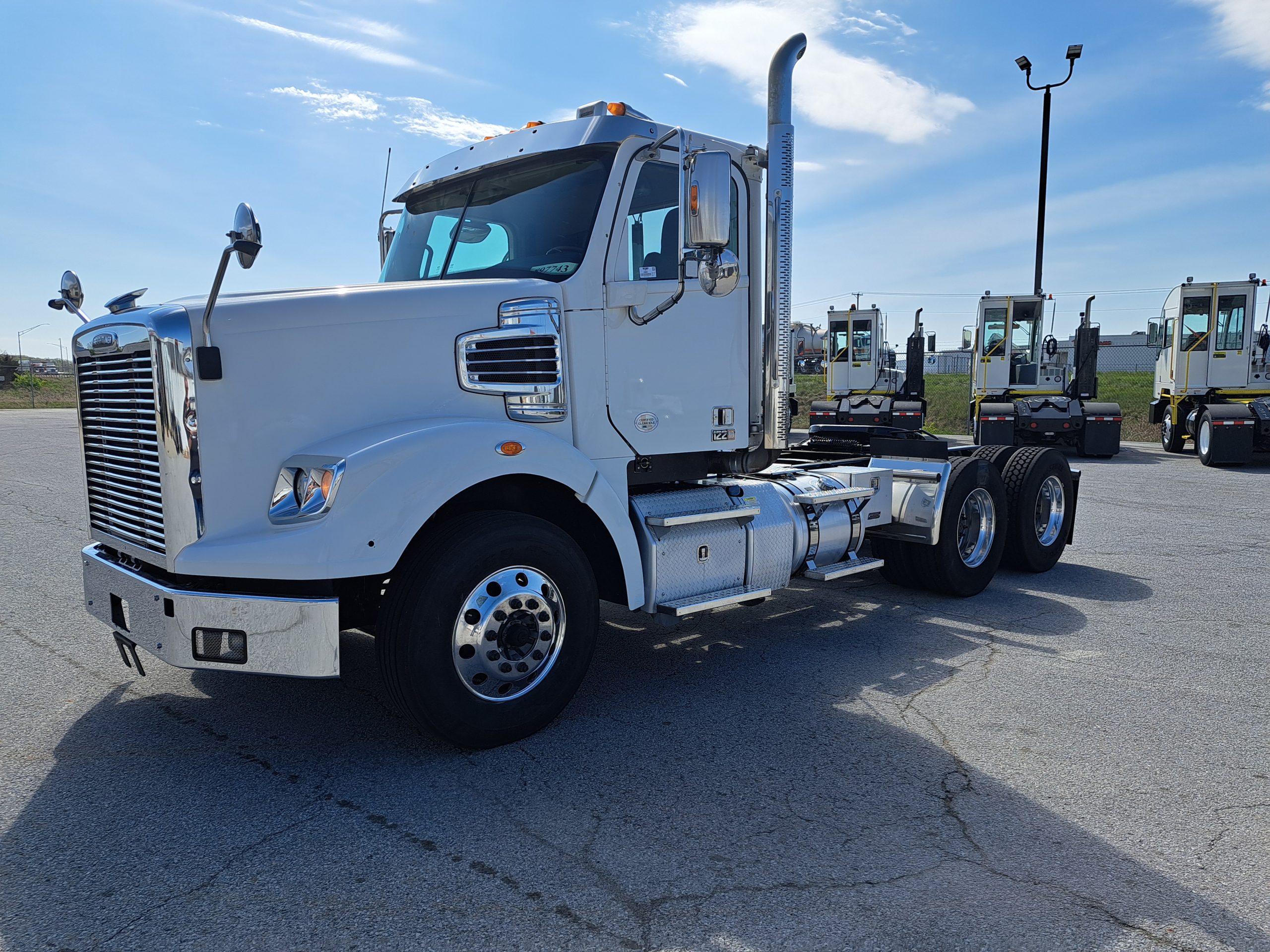 2018 Freightliner 122SD 068PM00000AbQh0 2018 Freightliner 122SD 068PM00000AbQh0