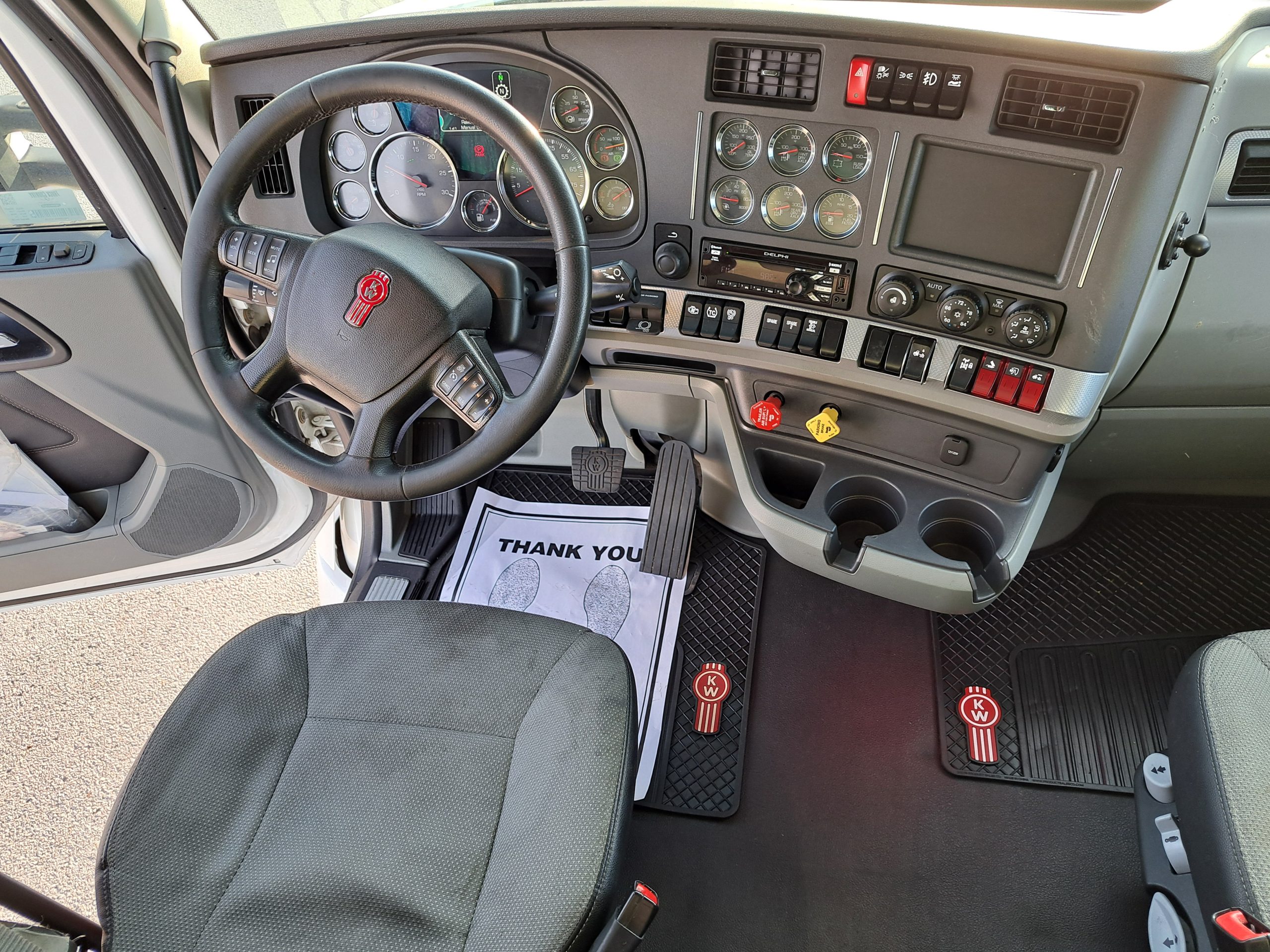 2020 Kenworth T680 068PM00000CyOdF 2020 Kenworth T680 068PM00000CyOdF