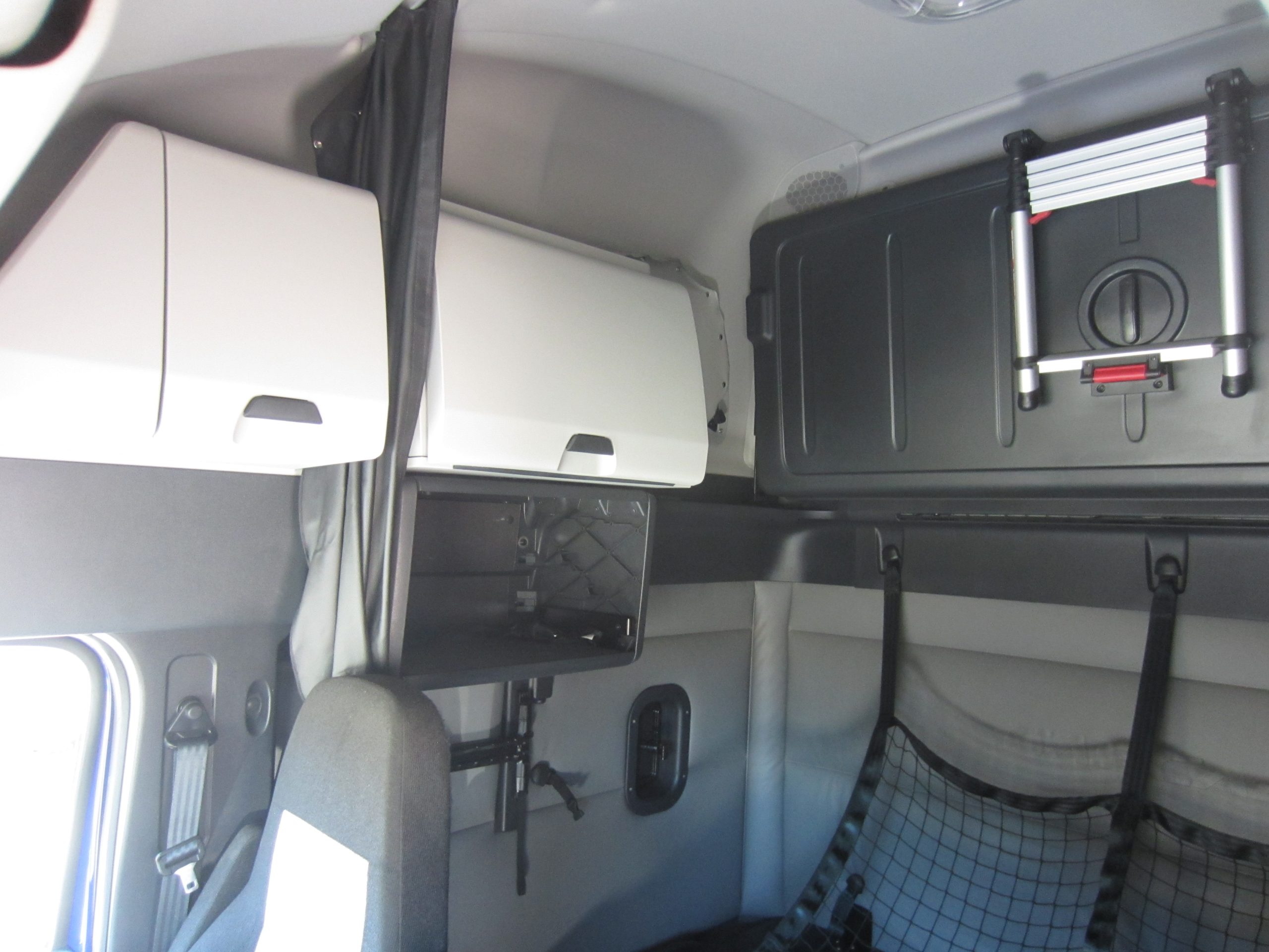 2022 Freightliner - image 6