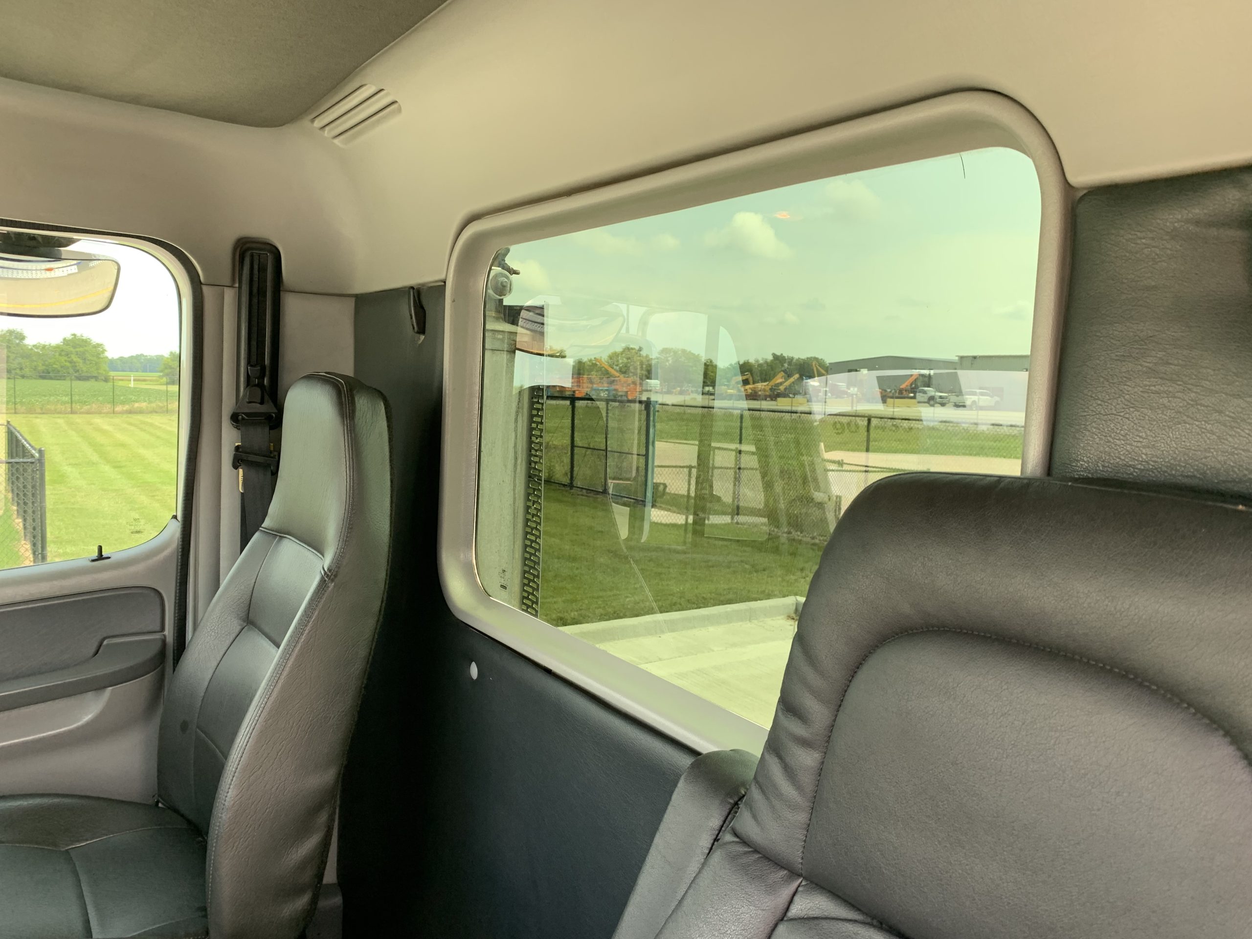 2007 Freightliner CL120 068PM00000Fgn8a 2007 Freightliner CL120 068PM00000Fgn8a