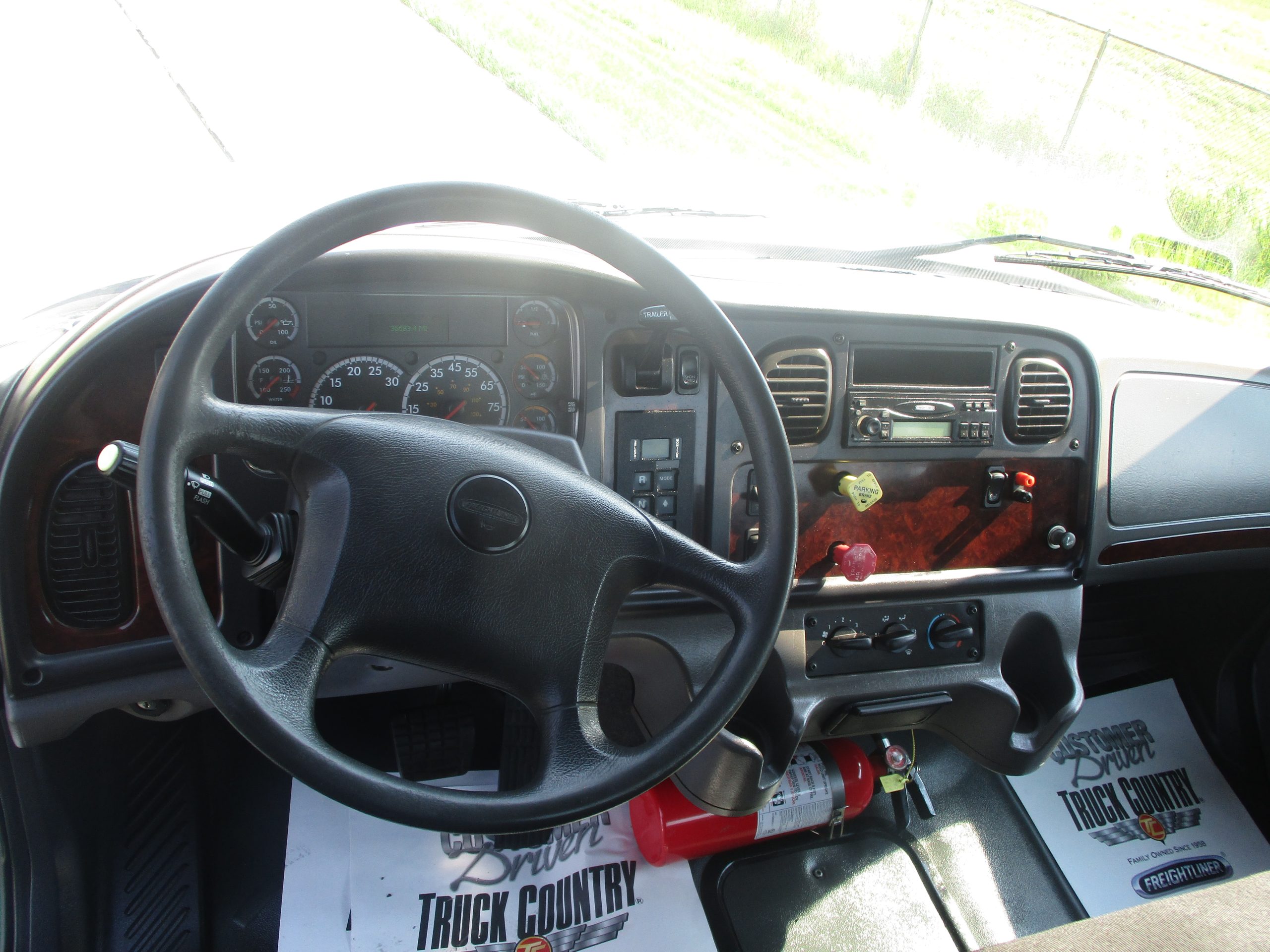 2007 Freightliner M2 106 068PM00000Fr7Vn 2007 Freightliner M2 106 068PM00000Fr7Vn