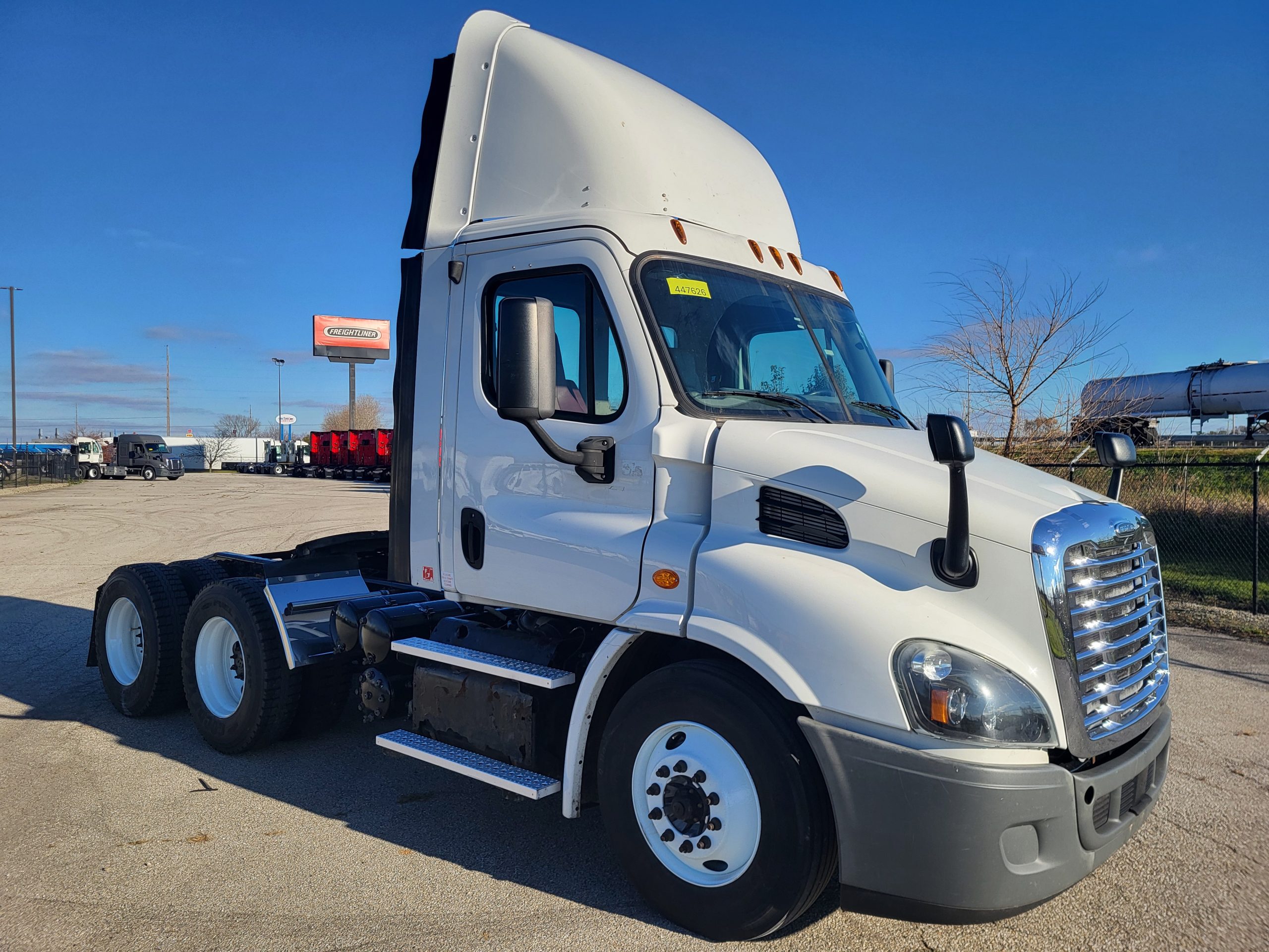 2017 Freightliner CA113 068PM00000MNe6X 2017 Freightliner CA113 068PM00000MNe6X