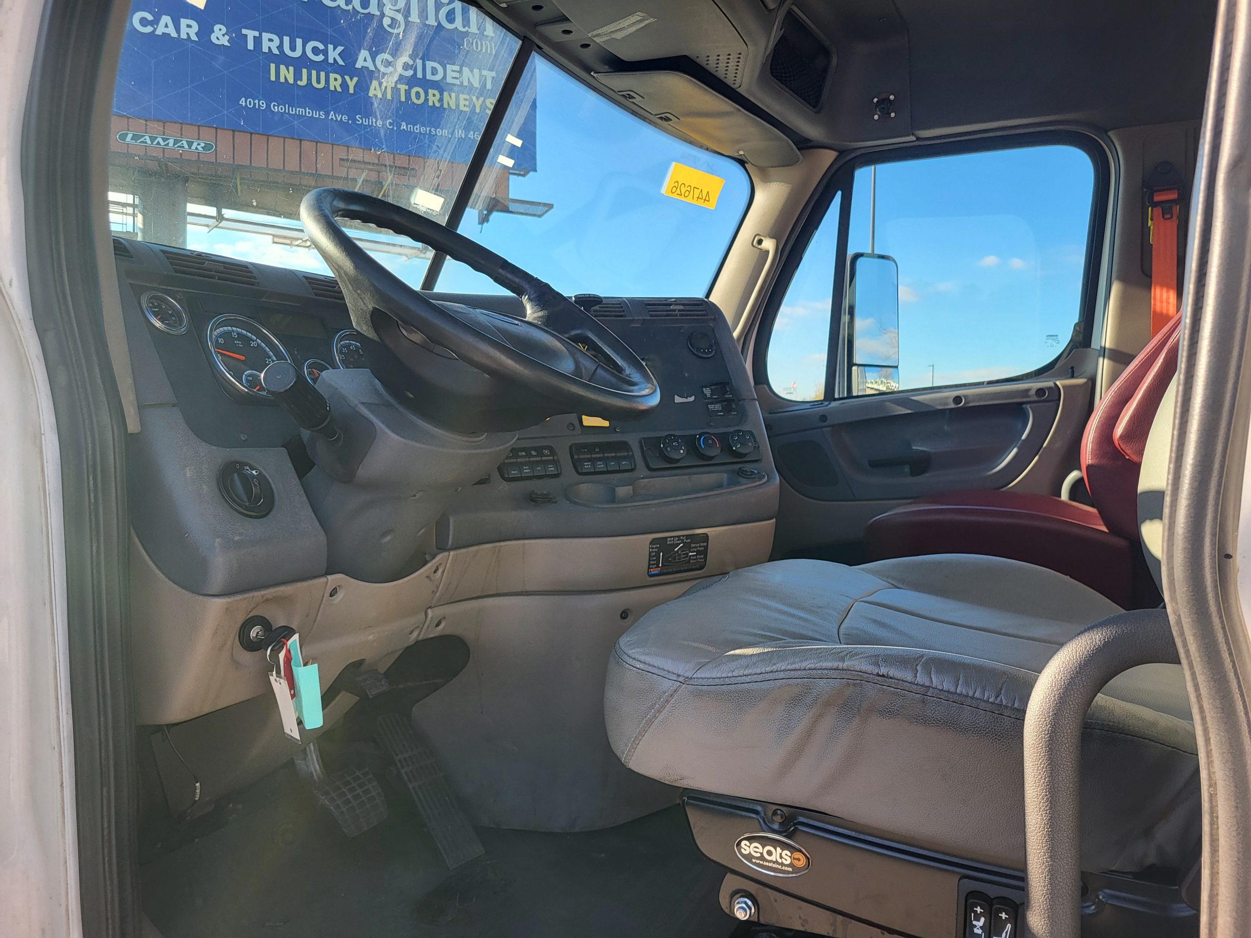 2017 Freightliner CA113 068PM00000MNeWL 2017 Freightliner CA113 068PM00000MNeWL