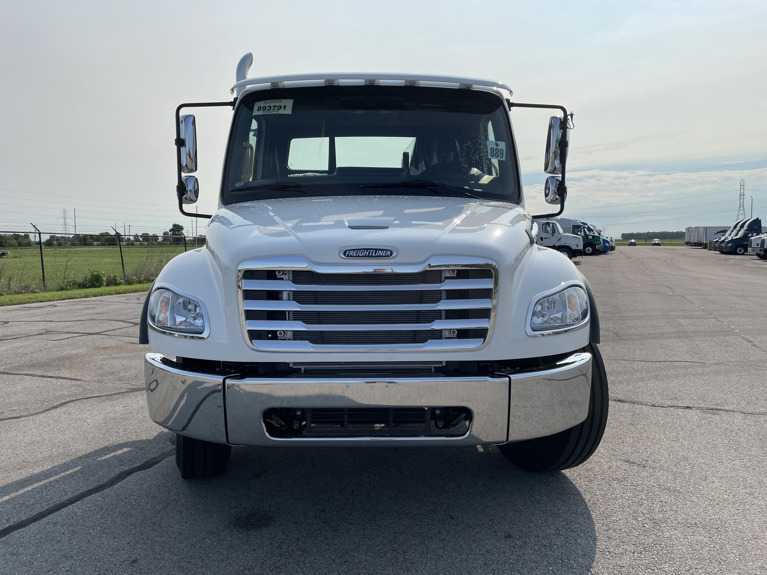 2025 Freightliner M2 106+ 068PM00000LaXmG 2025 Freightliner M2 106+ 068PM00000LaXmG