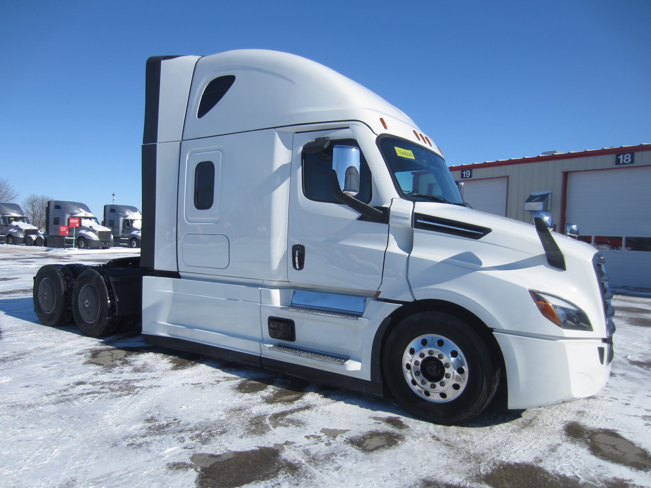2023 Freightliner PT126 - image 4 of 6